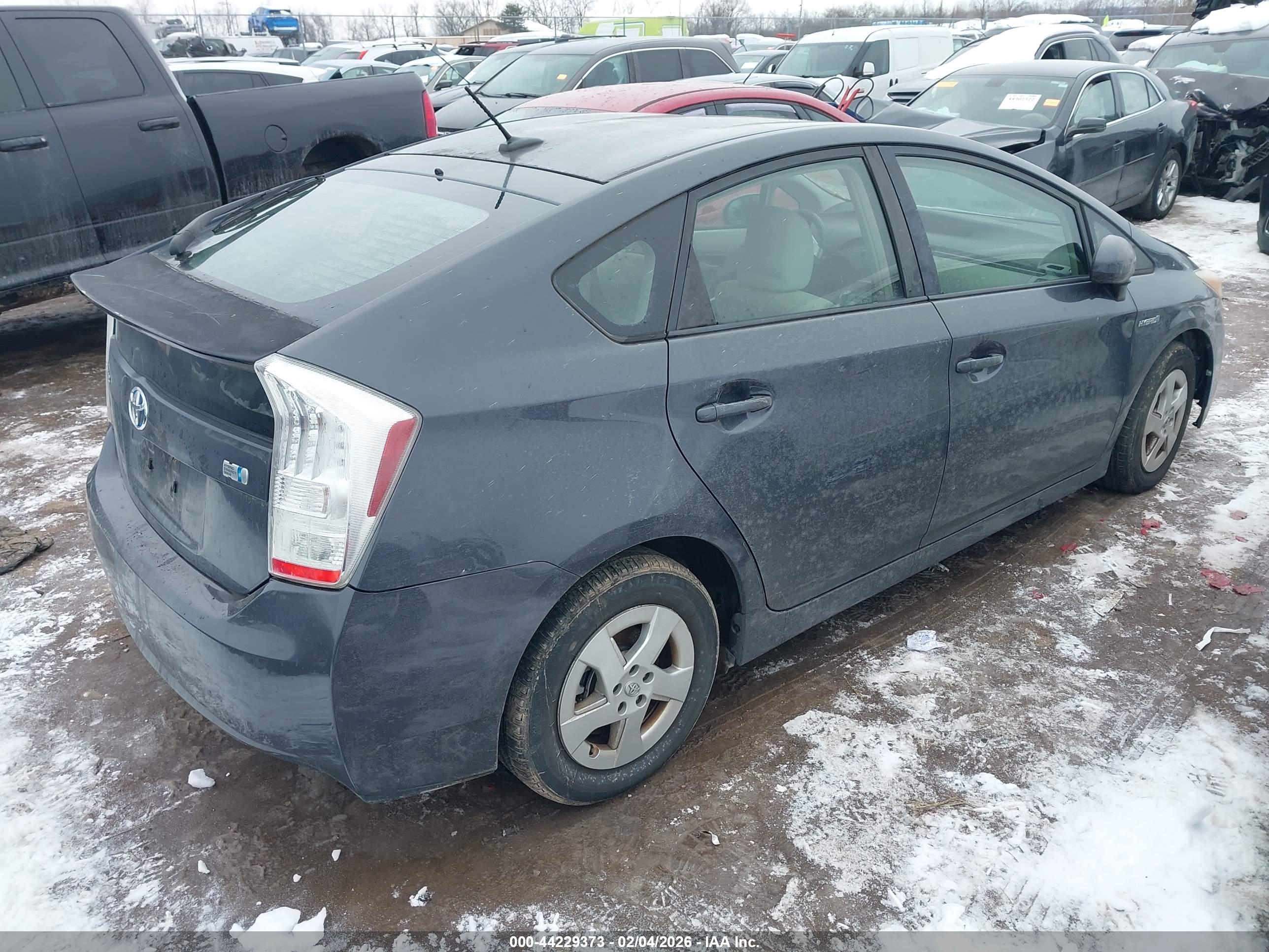 TOYOTA PRIUS image 4