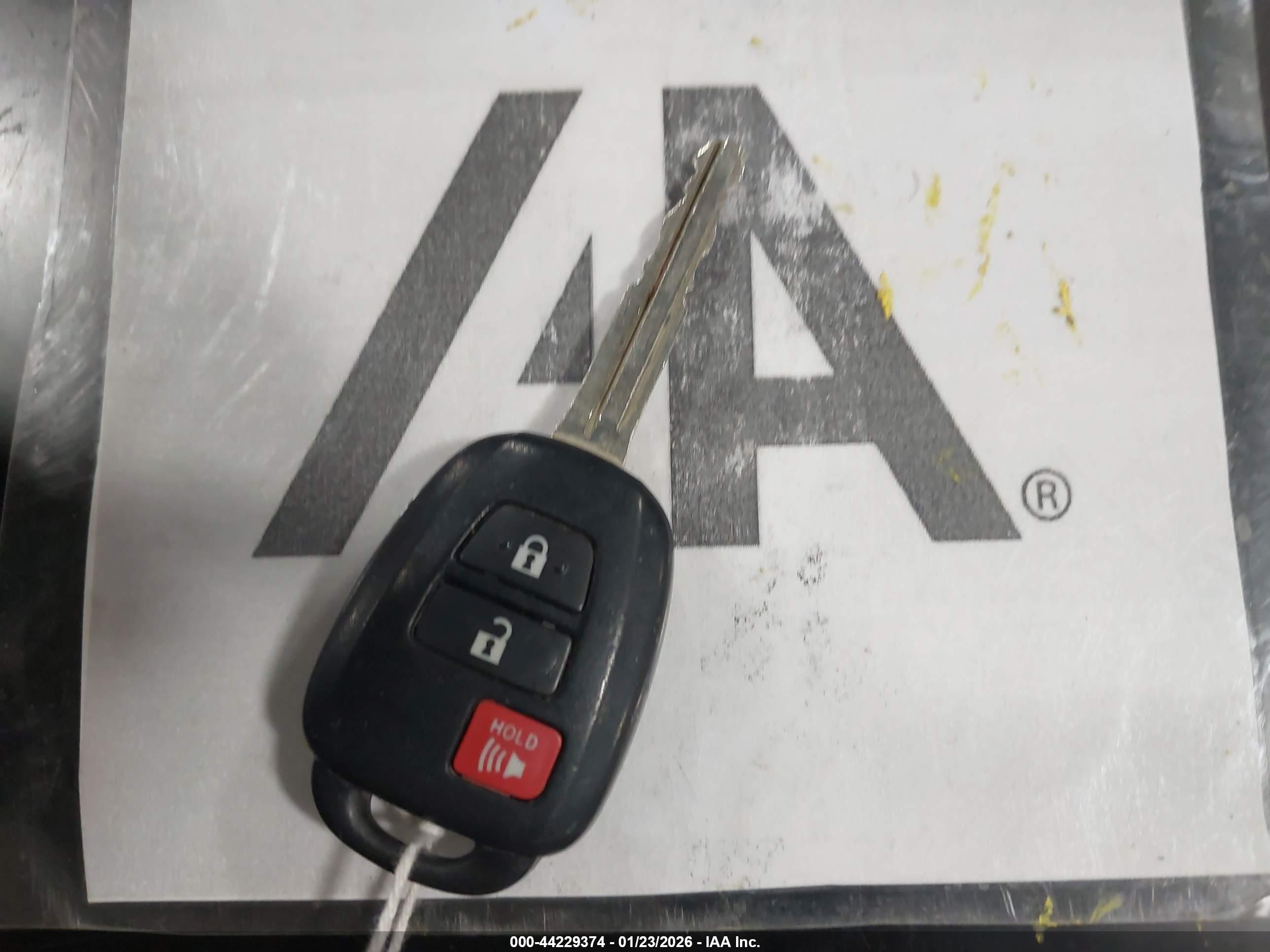 TOYOTA RAV4 image 11