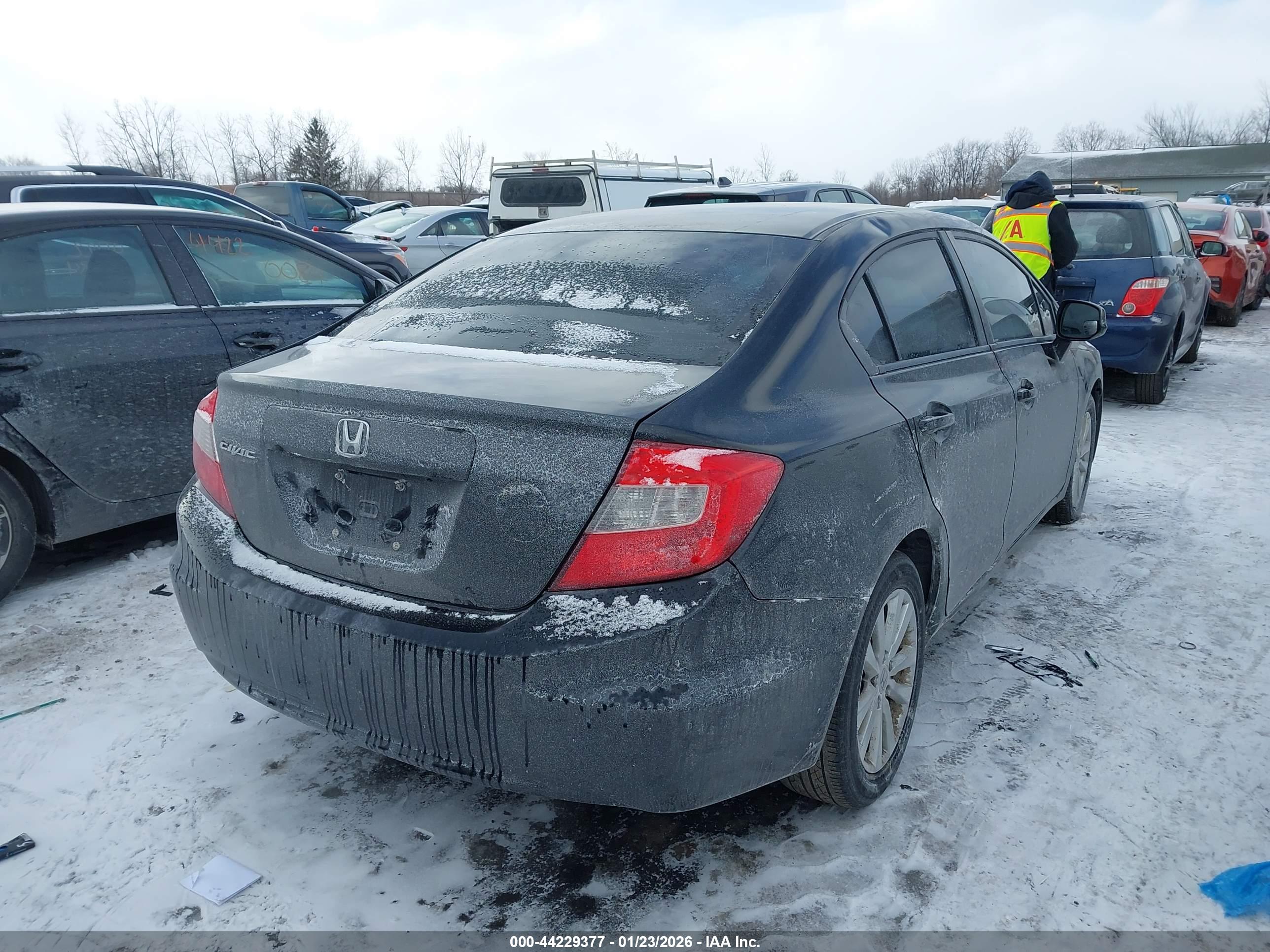 HONDA CIVIC image 4