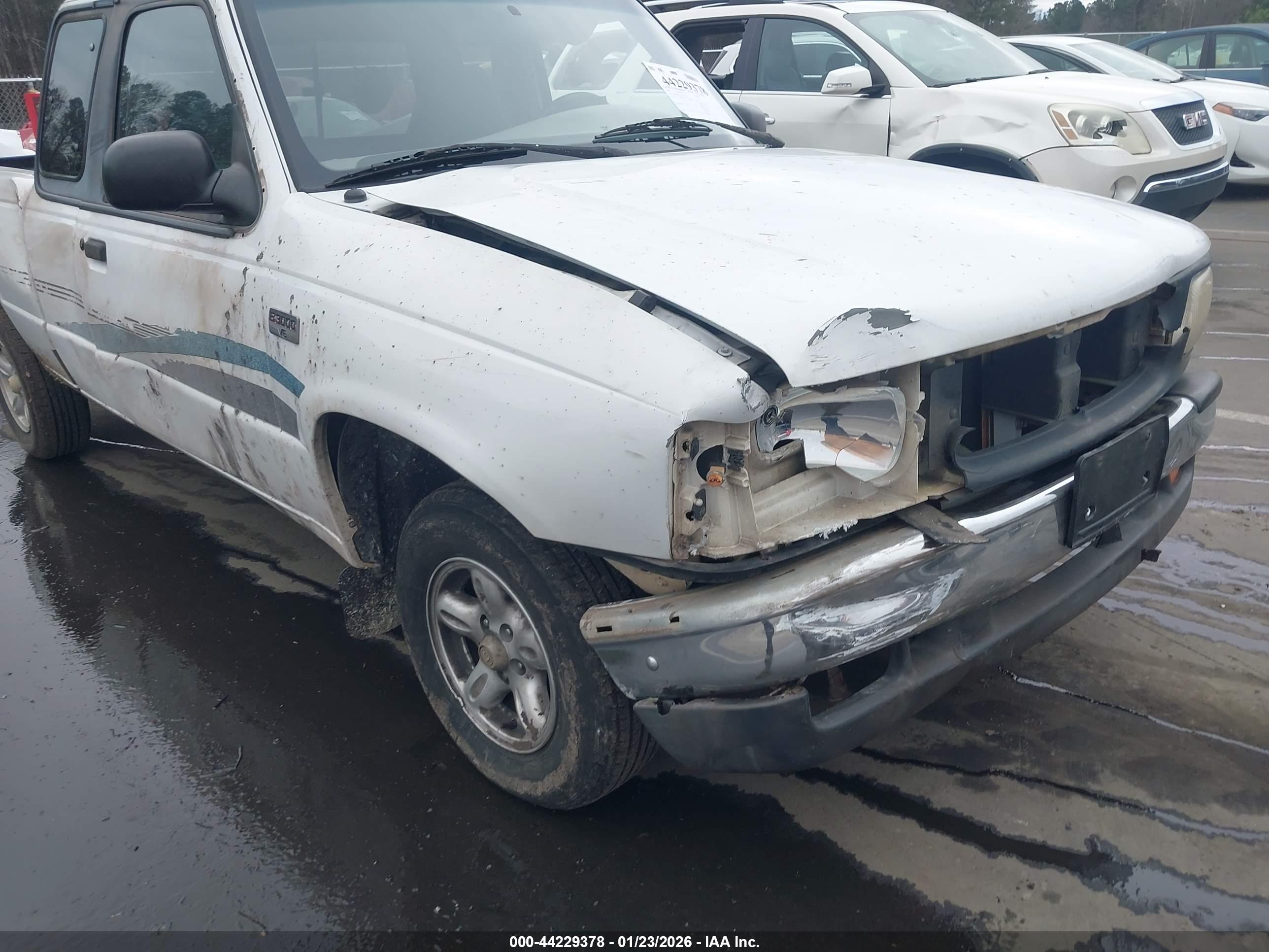 MAZDA B3000 image 6