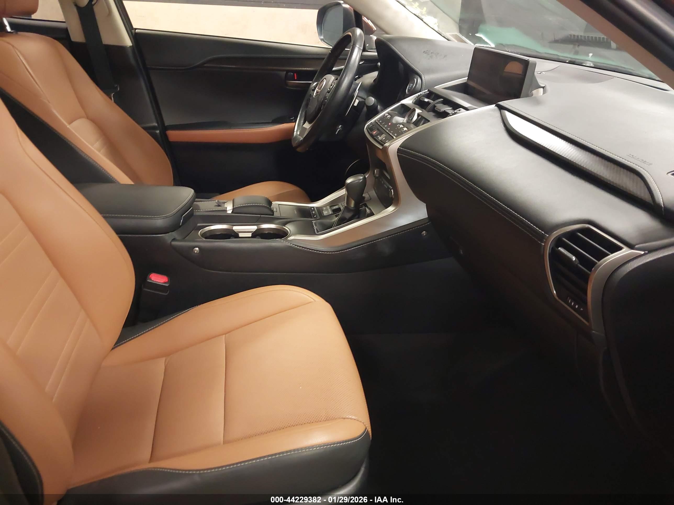 LEXUS NX image 5