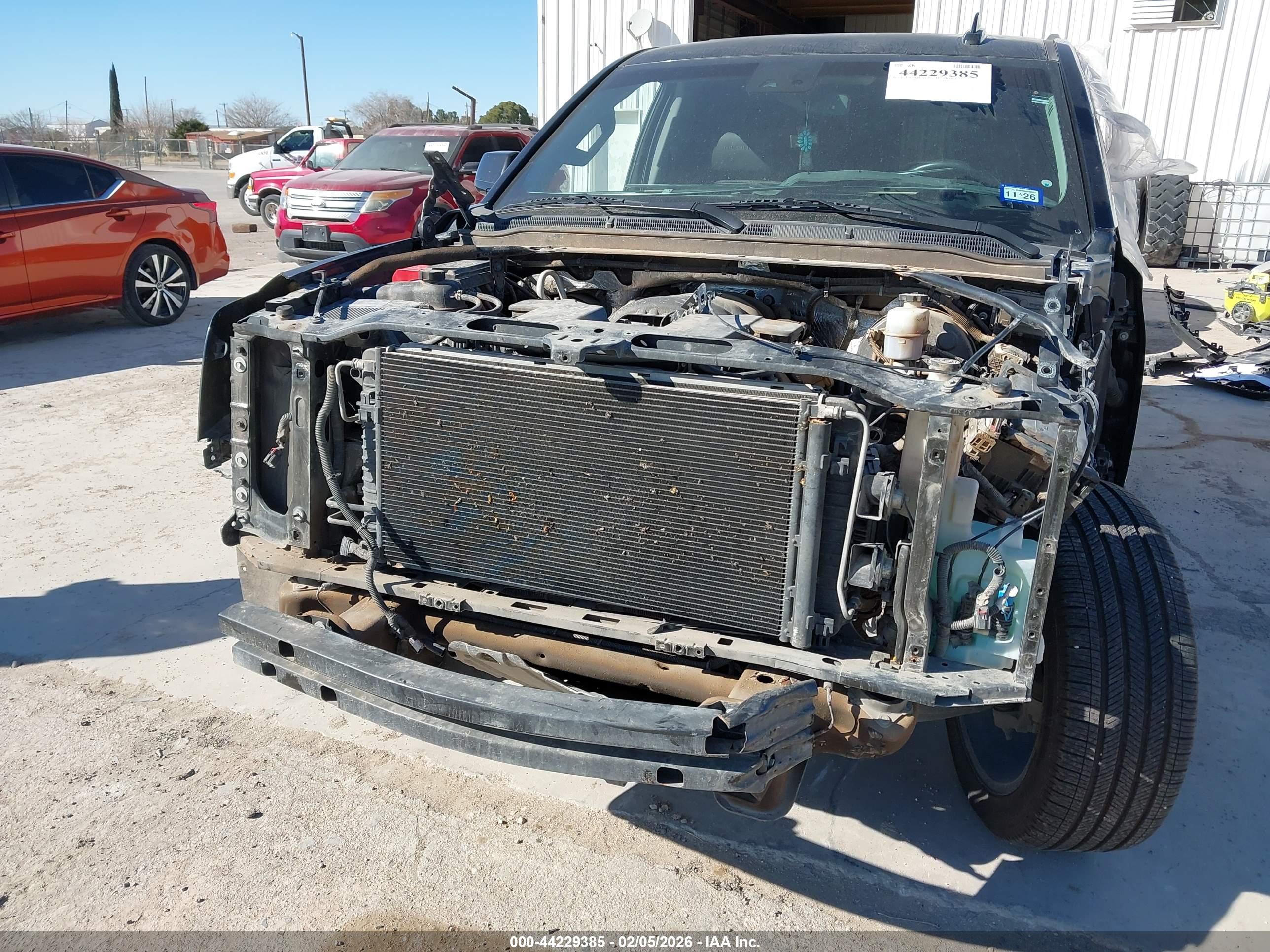 GMC YUKON image 6