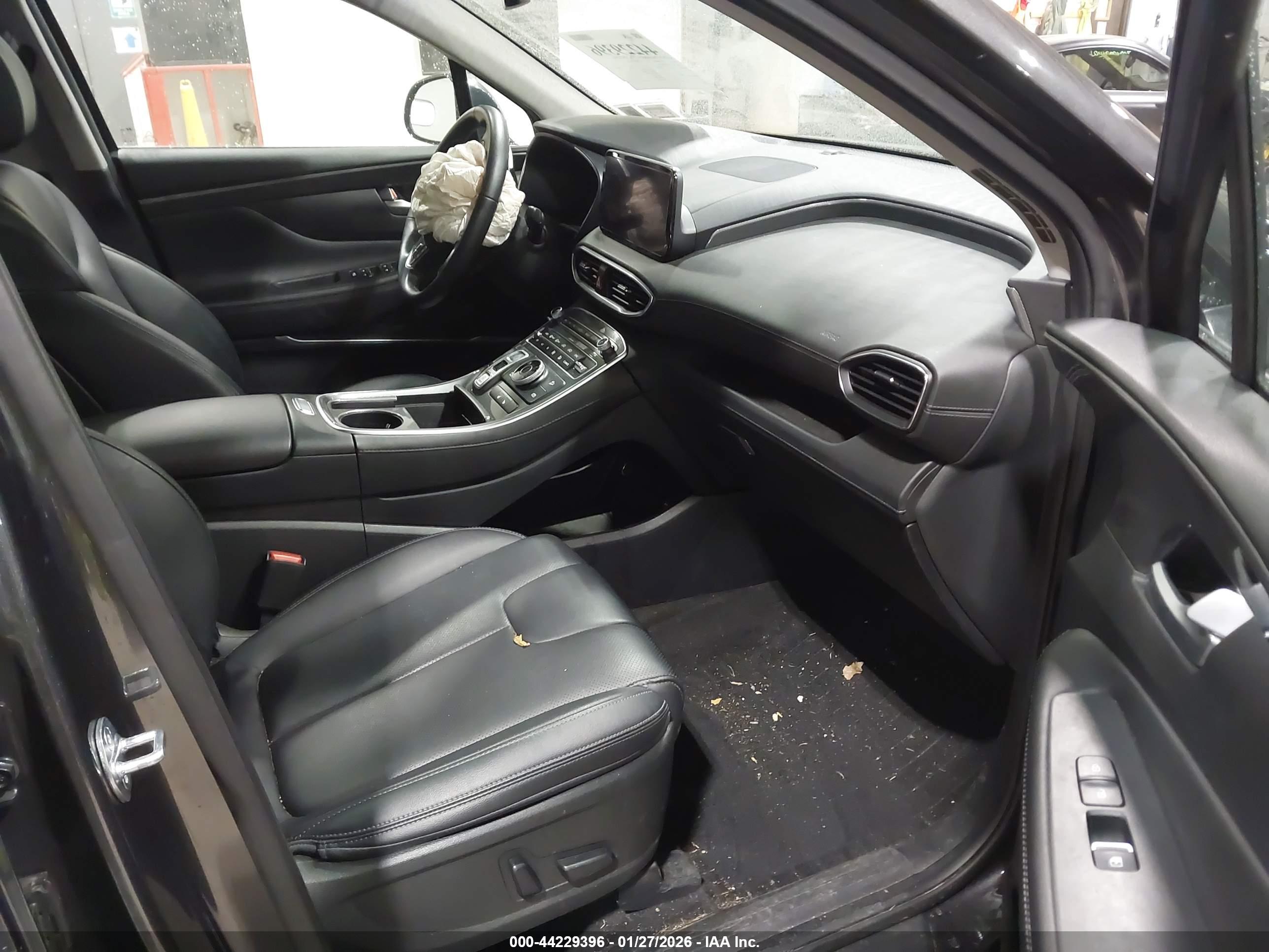 HYUNDAI SANTA image 5