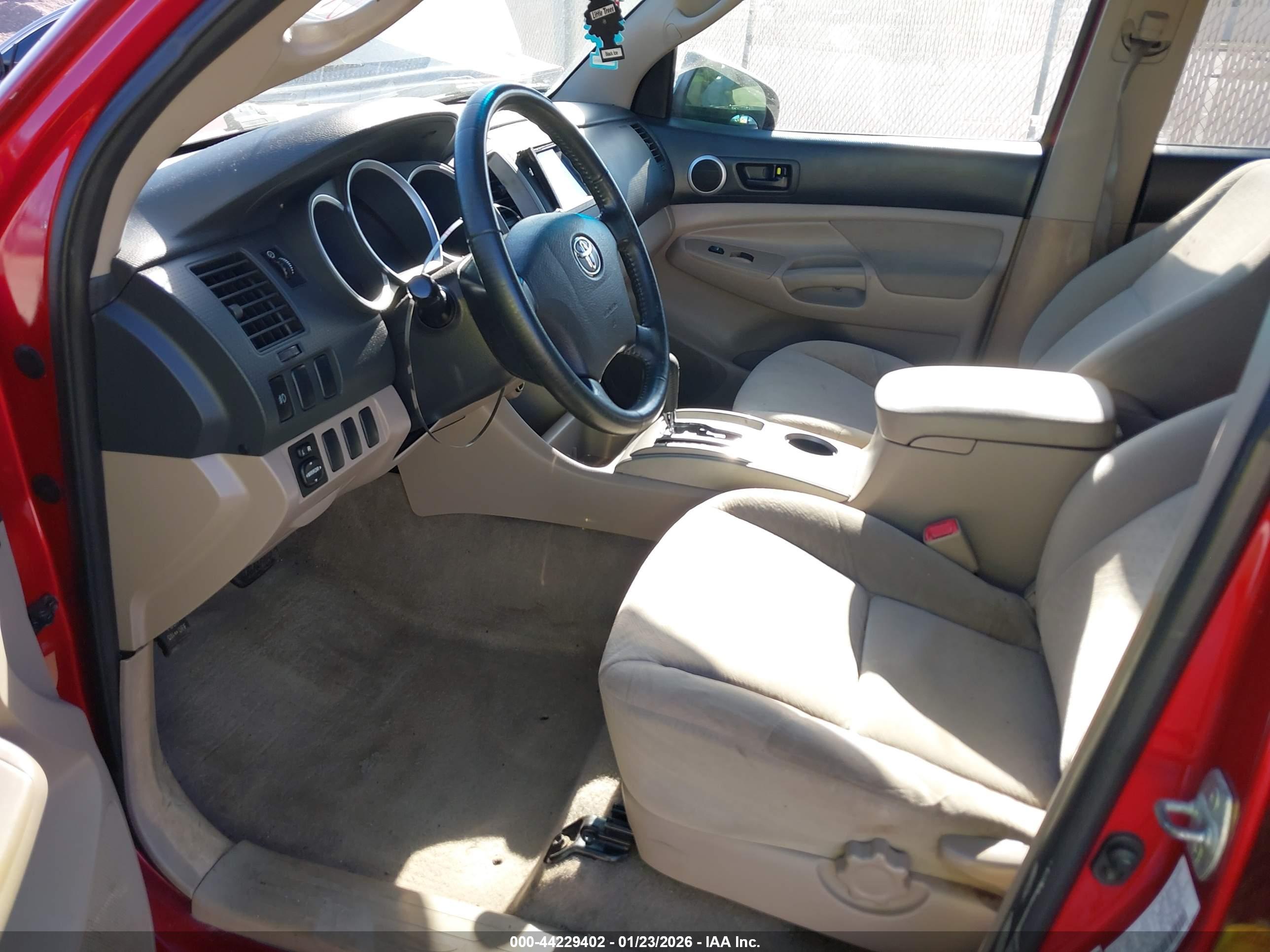 TOYOTA TACOMA image 5