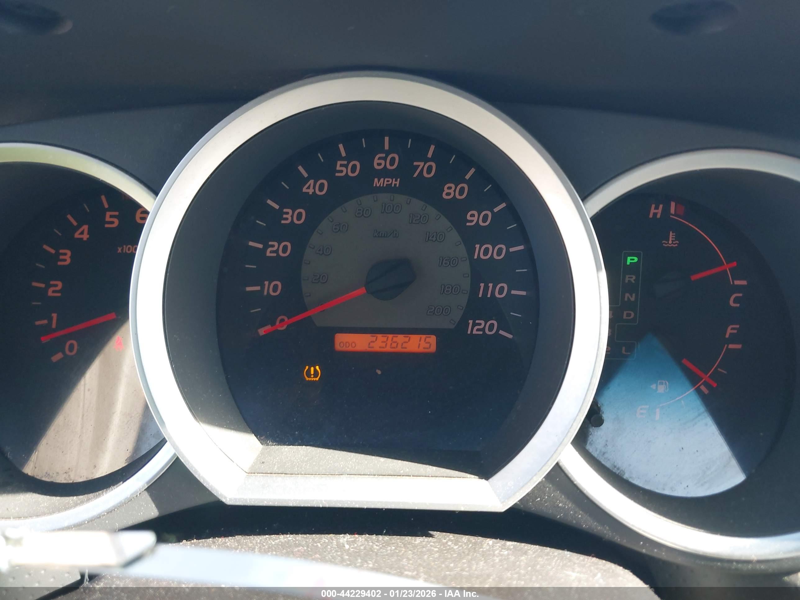 TOYOTA TACOMA image 7