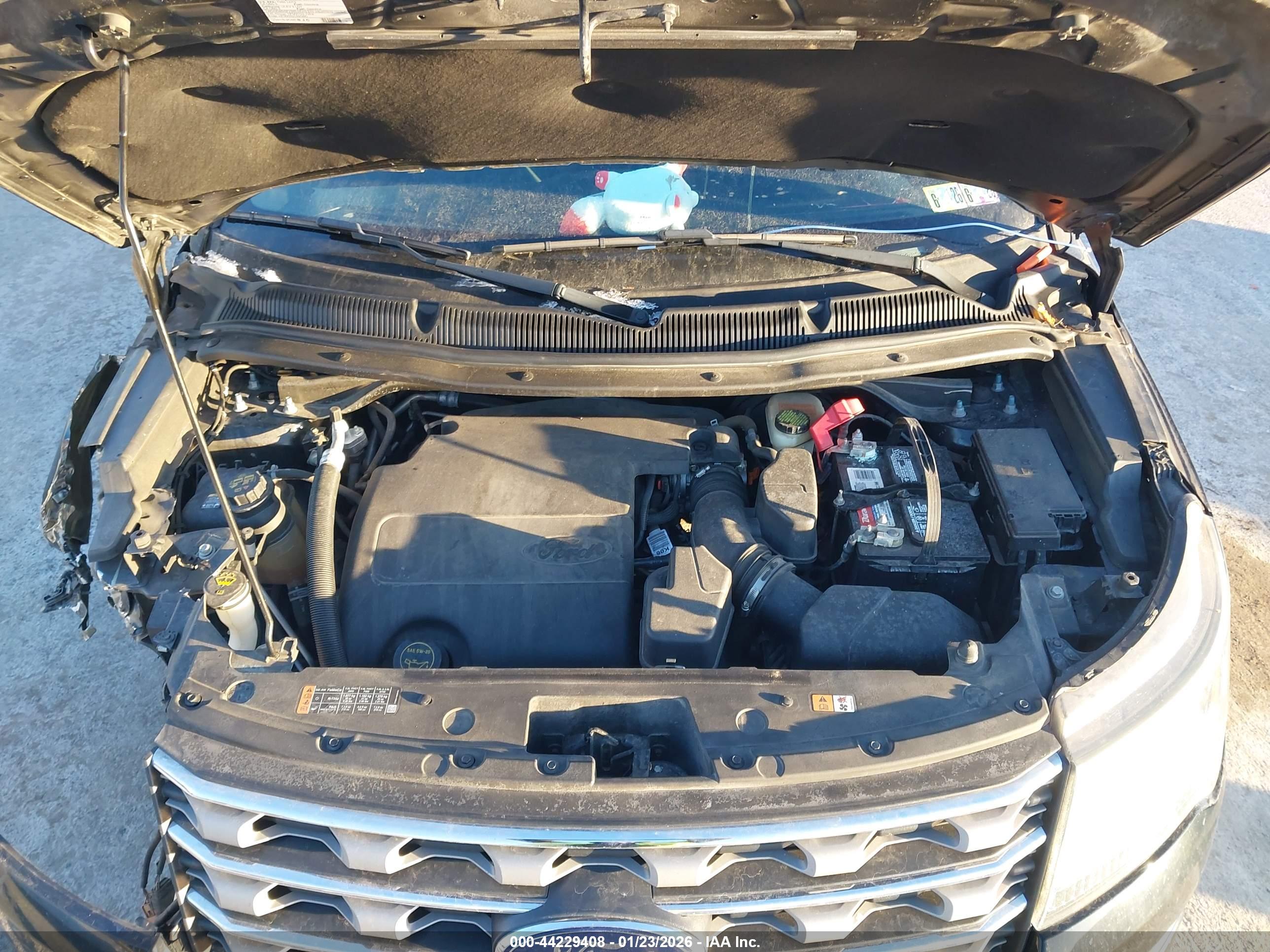FORD EXPLORER image 10