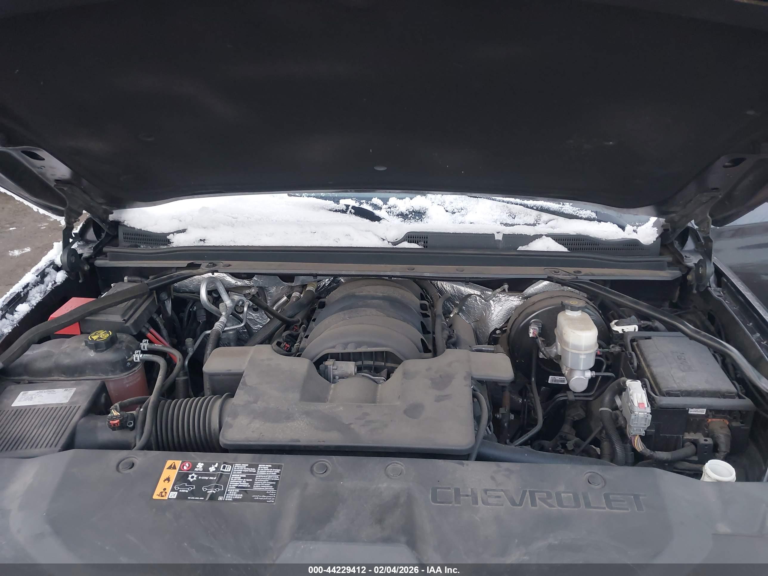 CHEVROLET SUBURBAN image 10