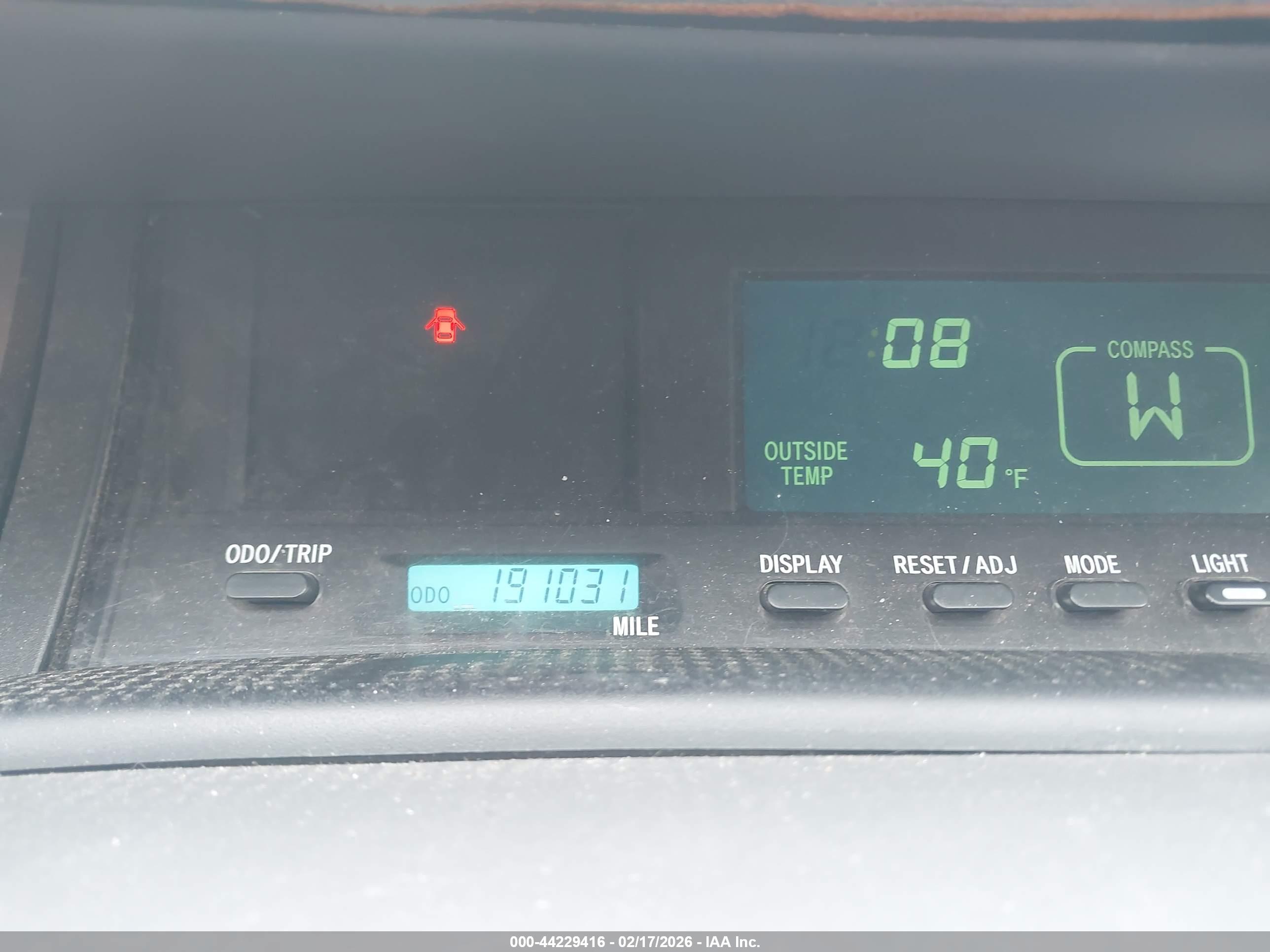 TOYOTA AVALON image 7