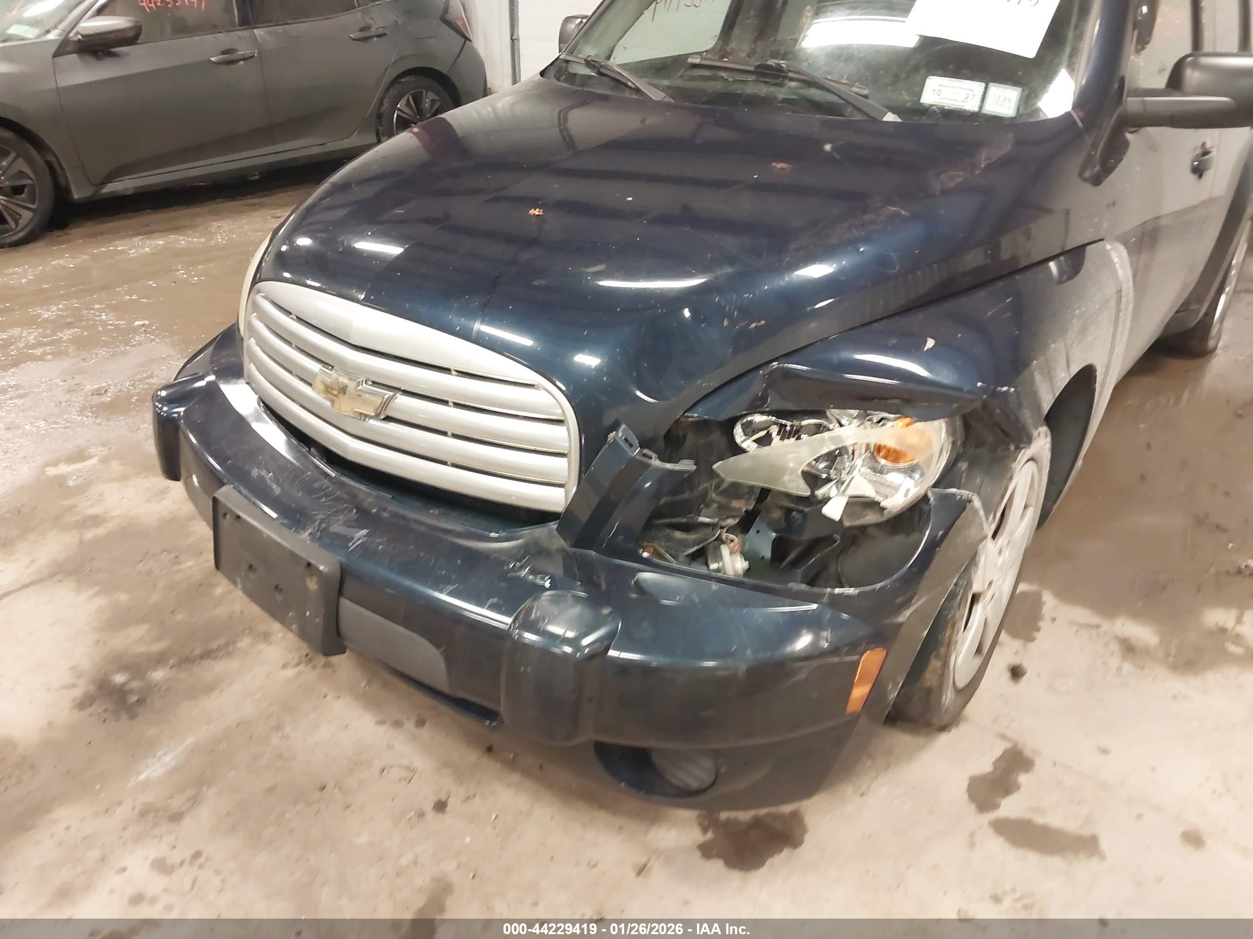CHEVROLET HHR image 6