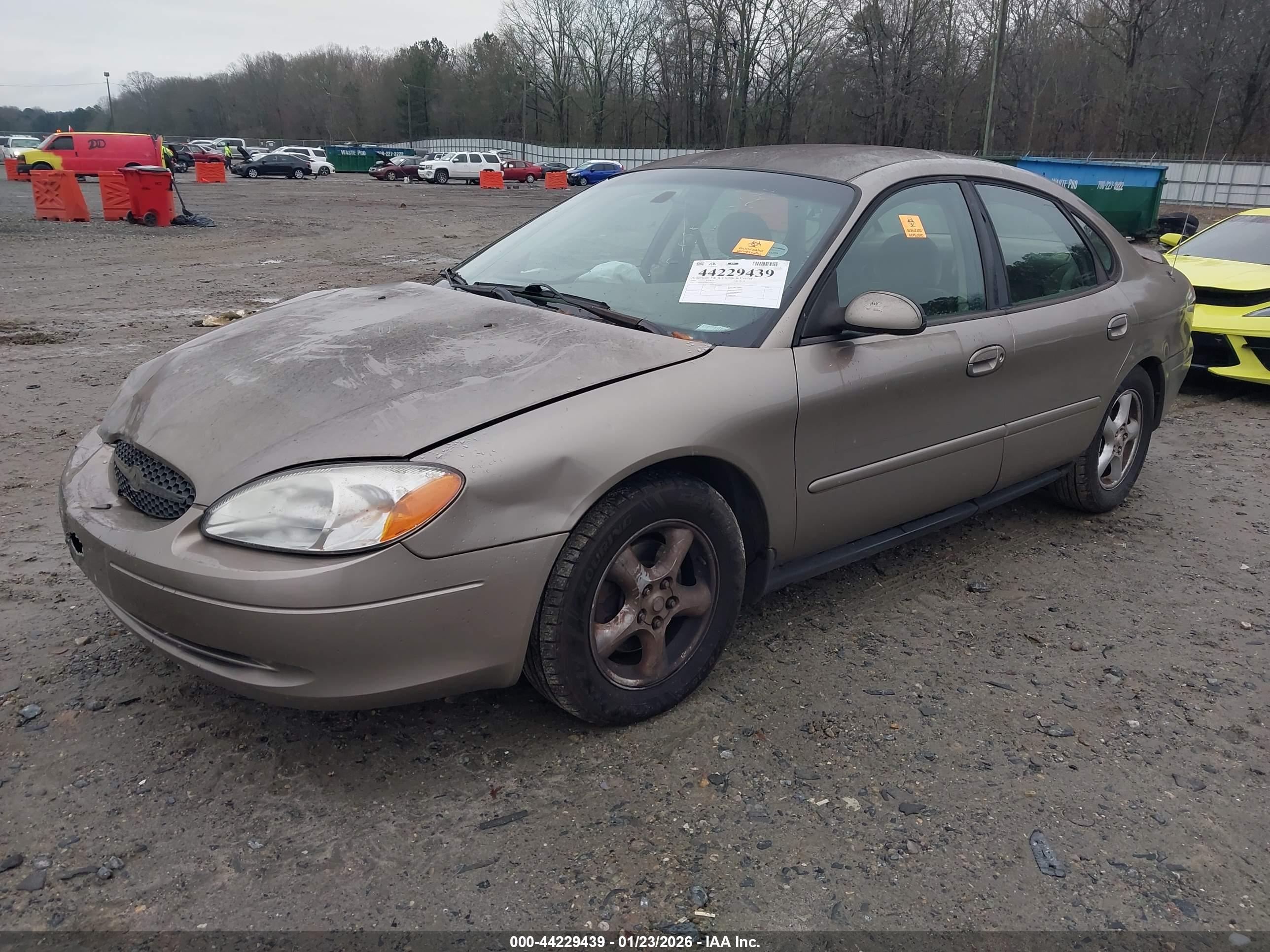 FORD TAURUS image 2