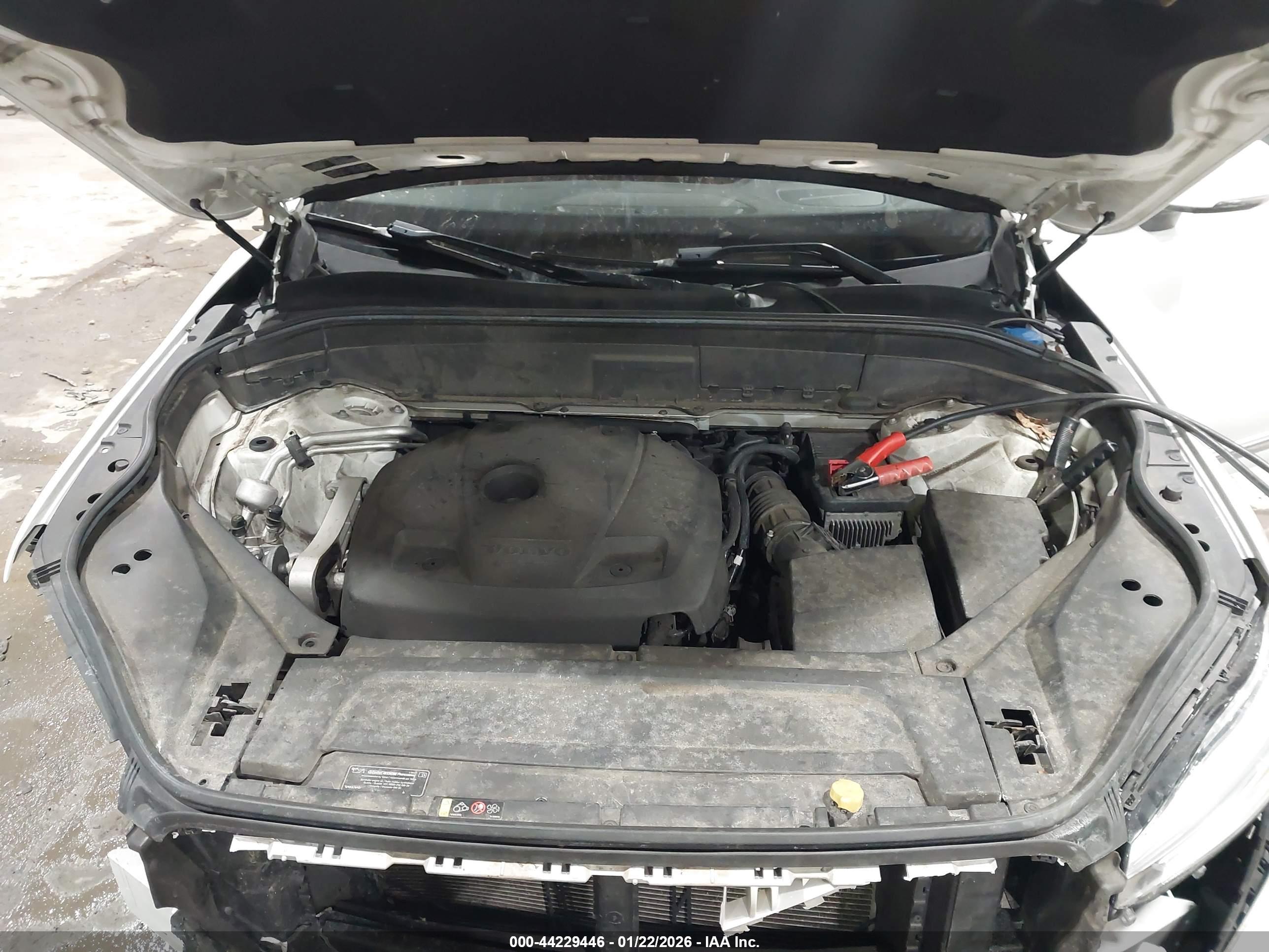 VOLVO XC90 image 10