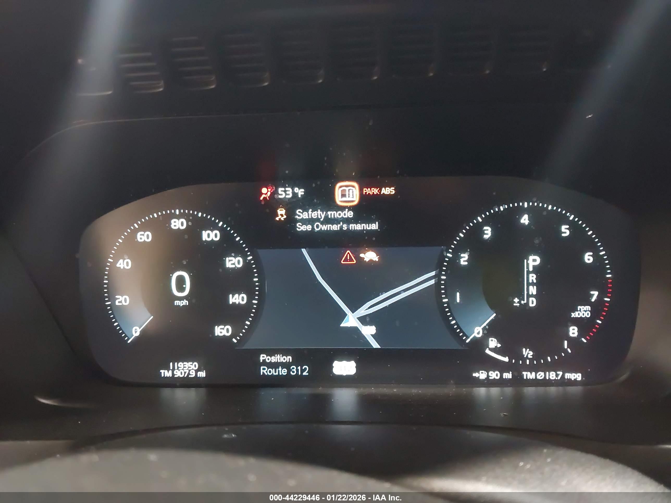 VOLVO XC90 image 7