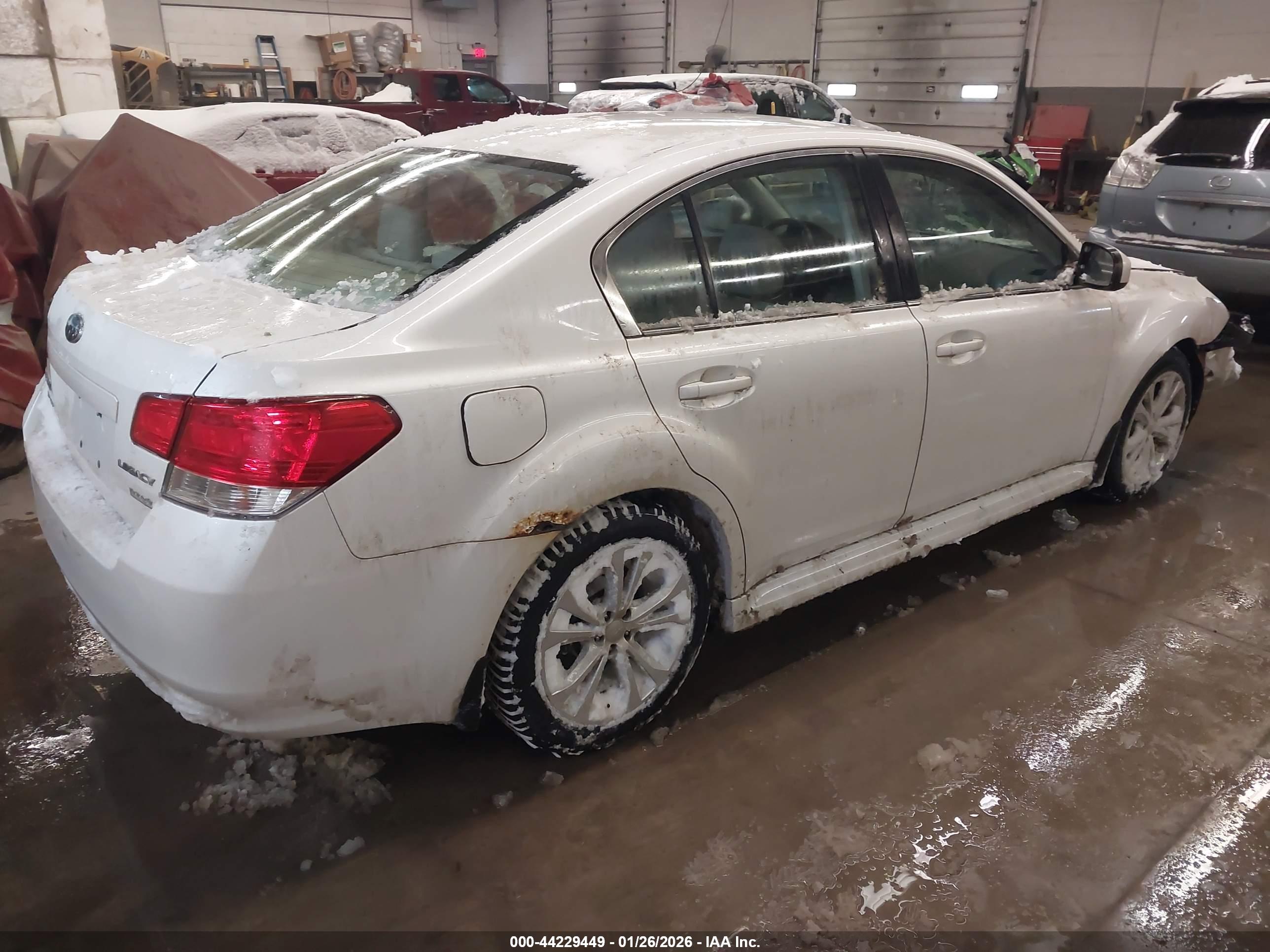 SUBARU LEGACY image 4