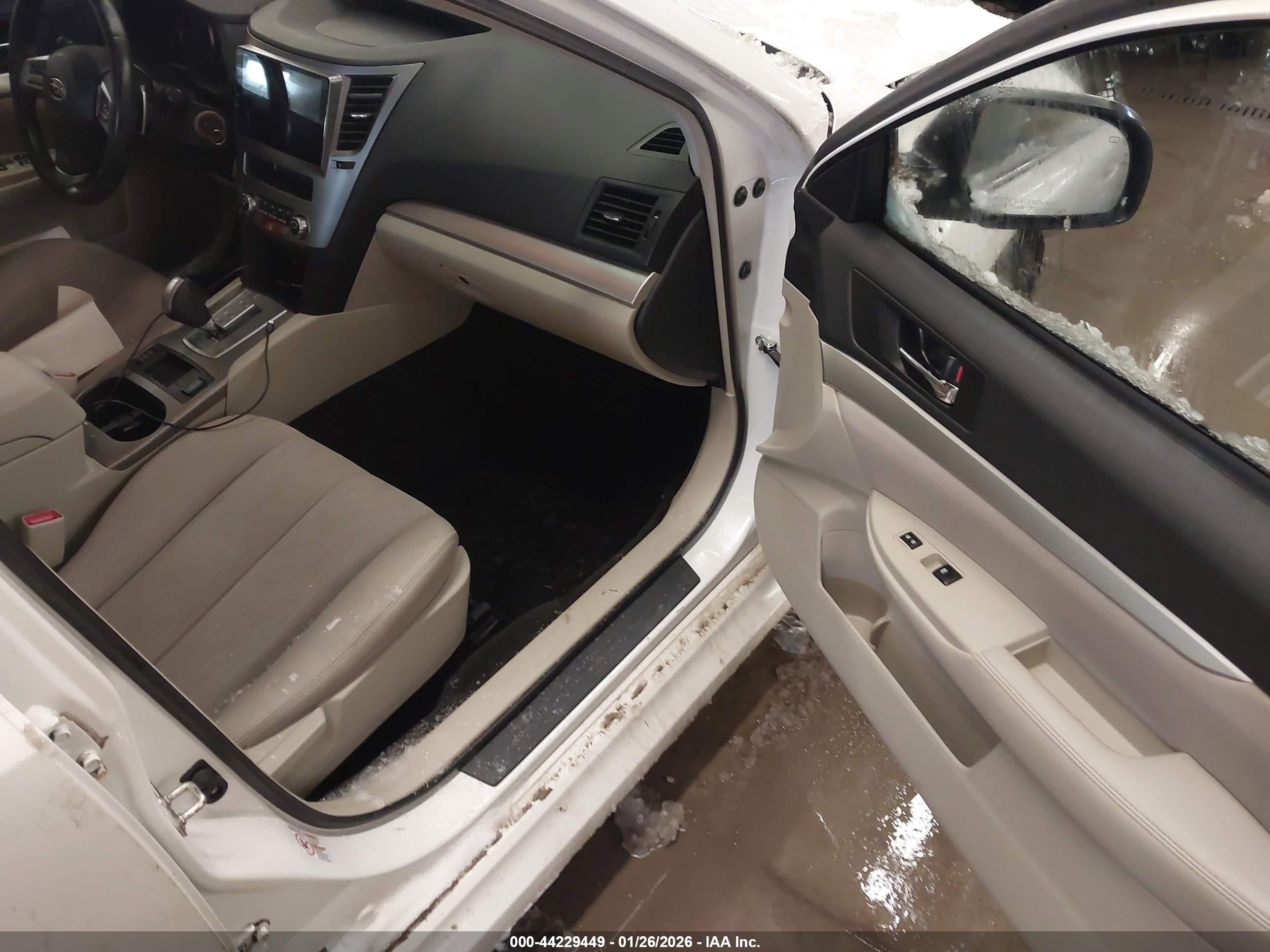 SUBARU LEGACY image 5