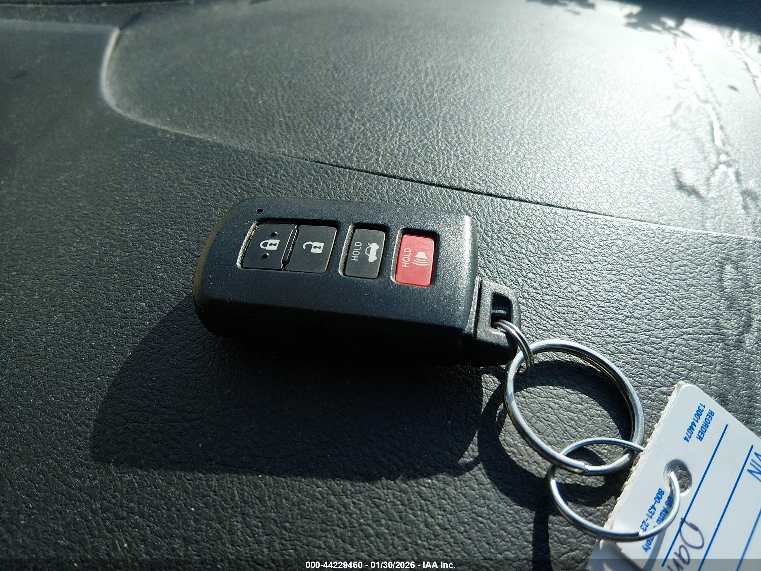 TOYOTA CAMRY image 11
