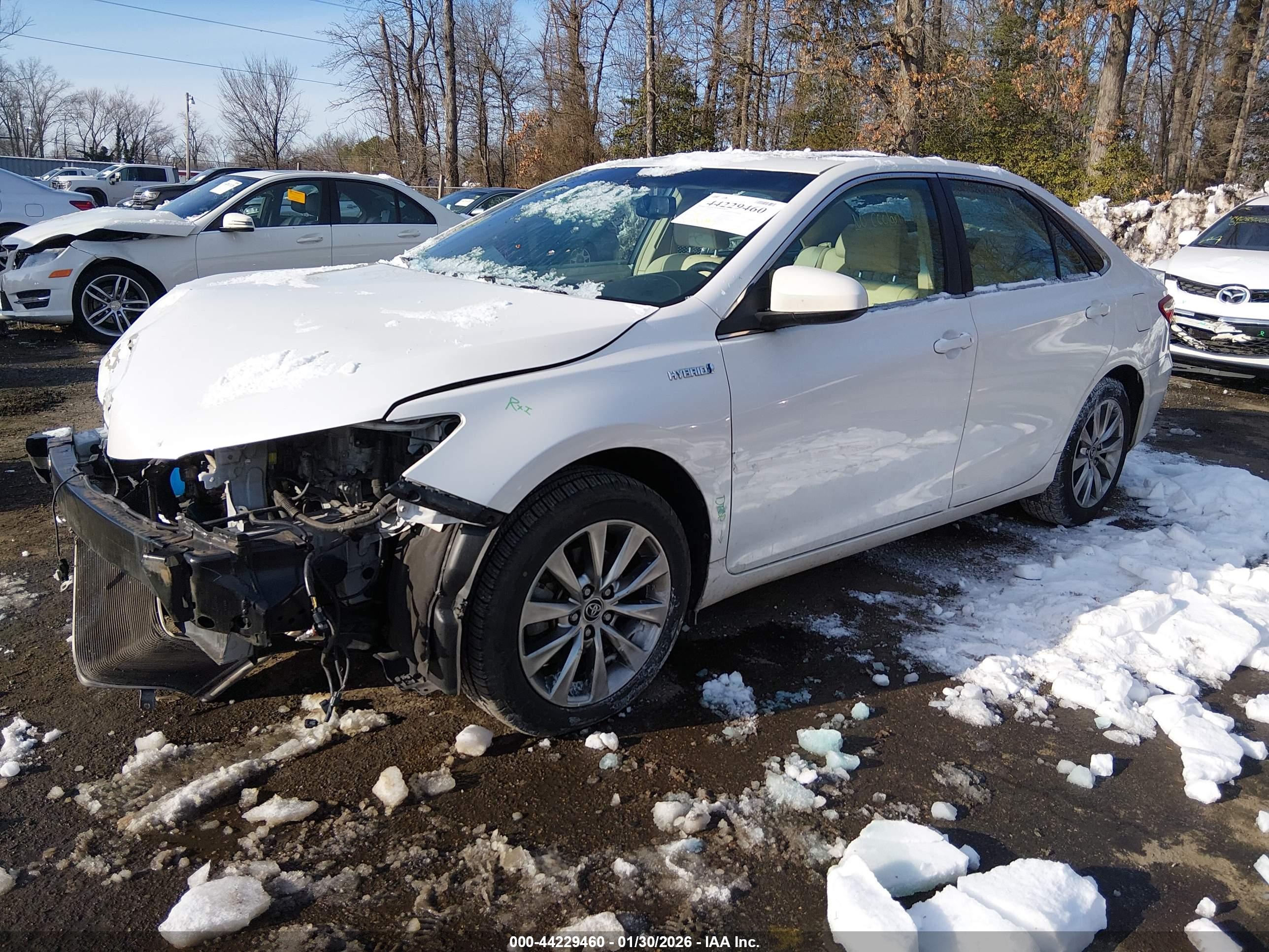 TOYOTA CAMRY image 2
