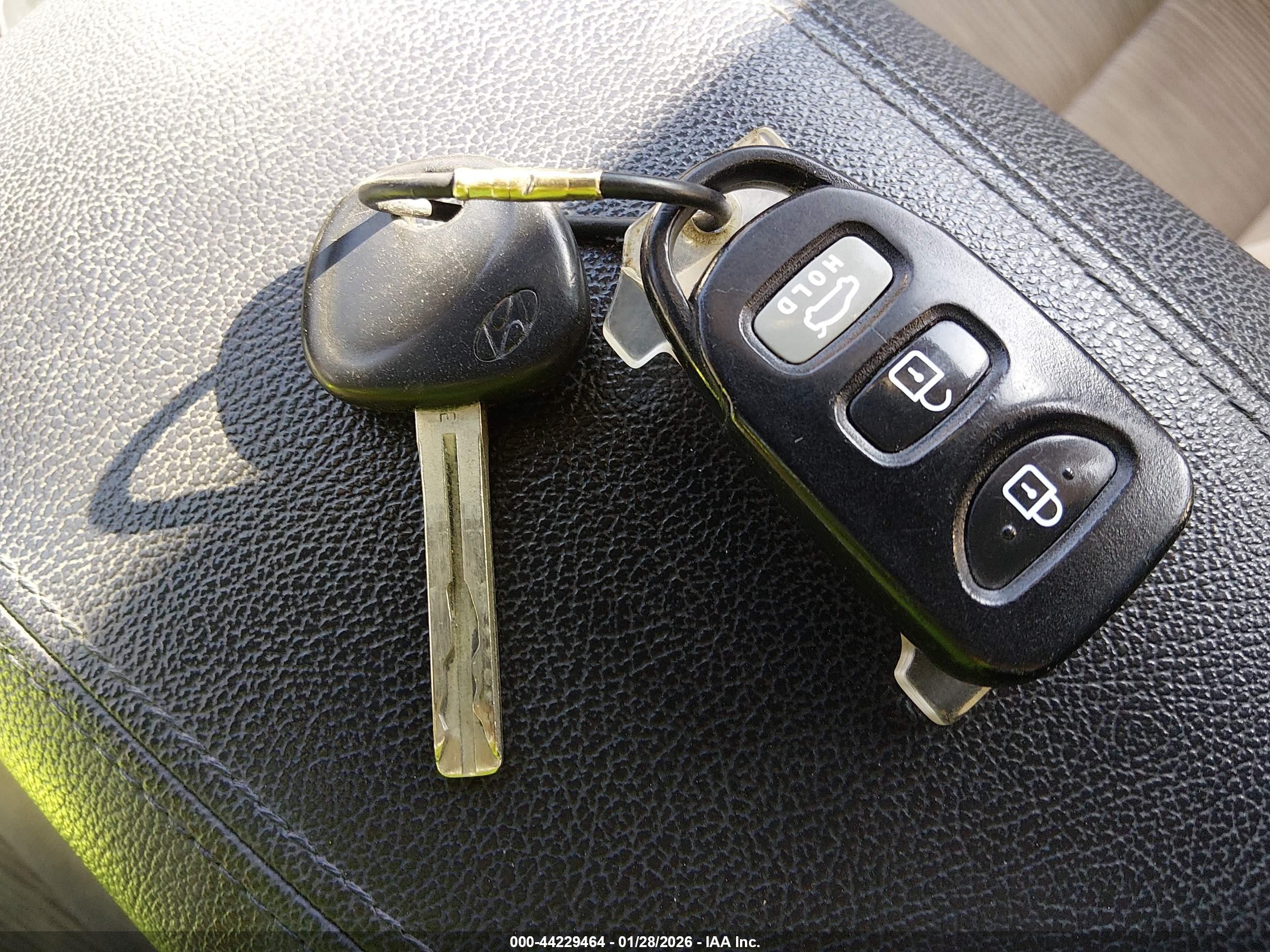 HYUNDAI SONATA image 11