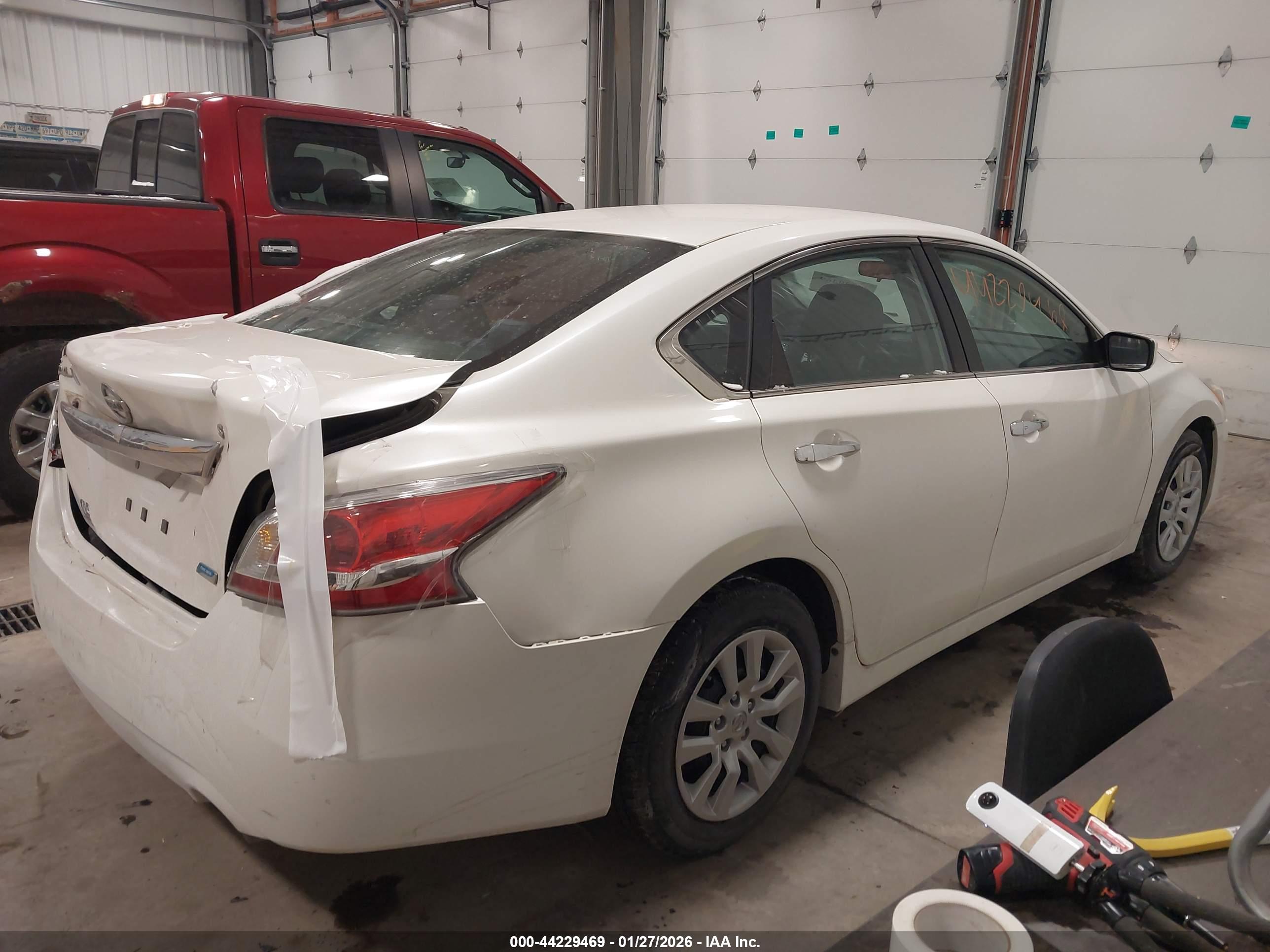 NISSAN ALTIMA image 4