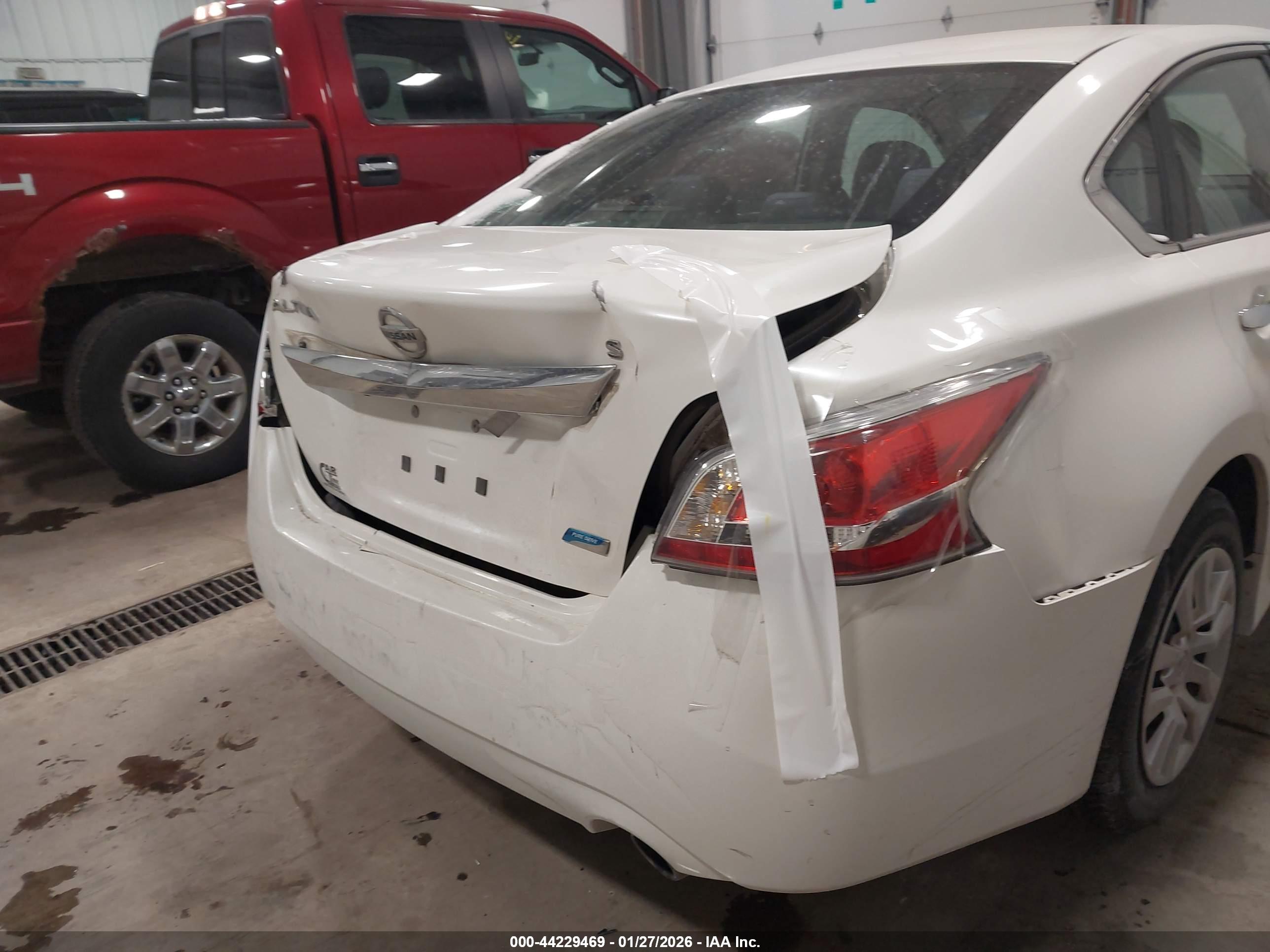NISSAN ALTIMA image 6