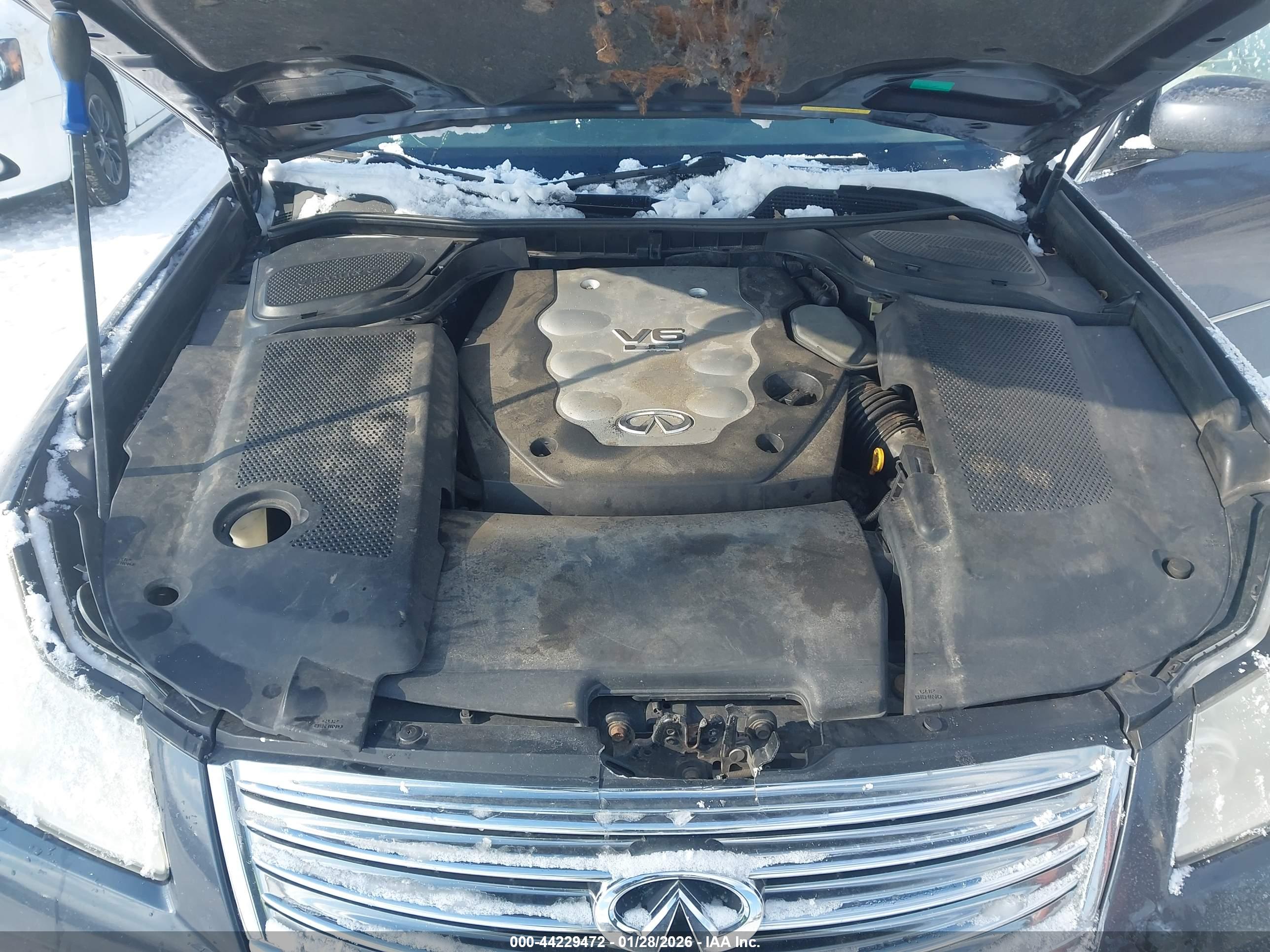 INFINITI M35X image 10