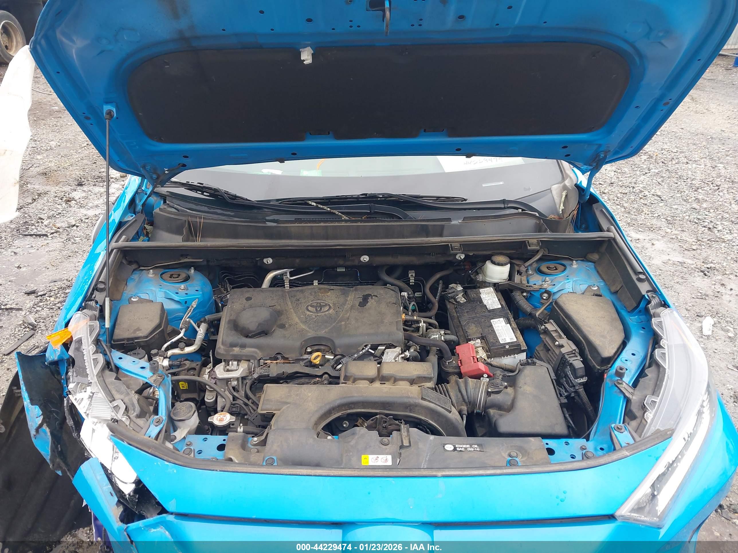 TOYOTA RAV4 image 10