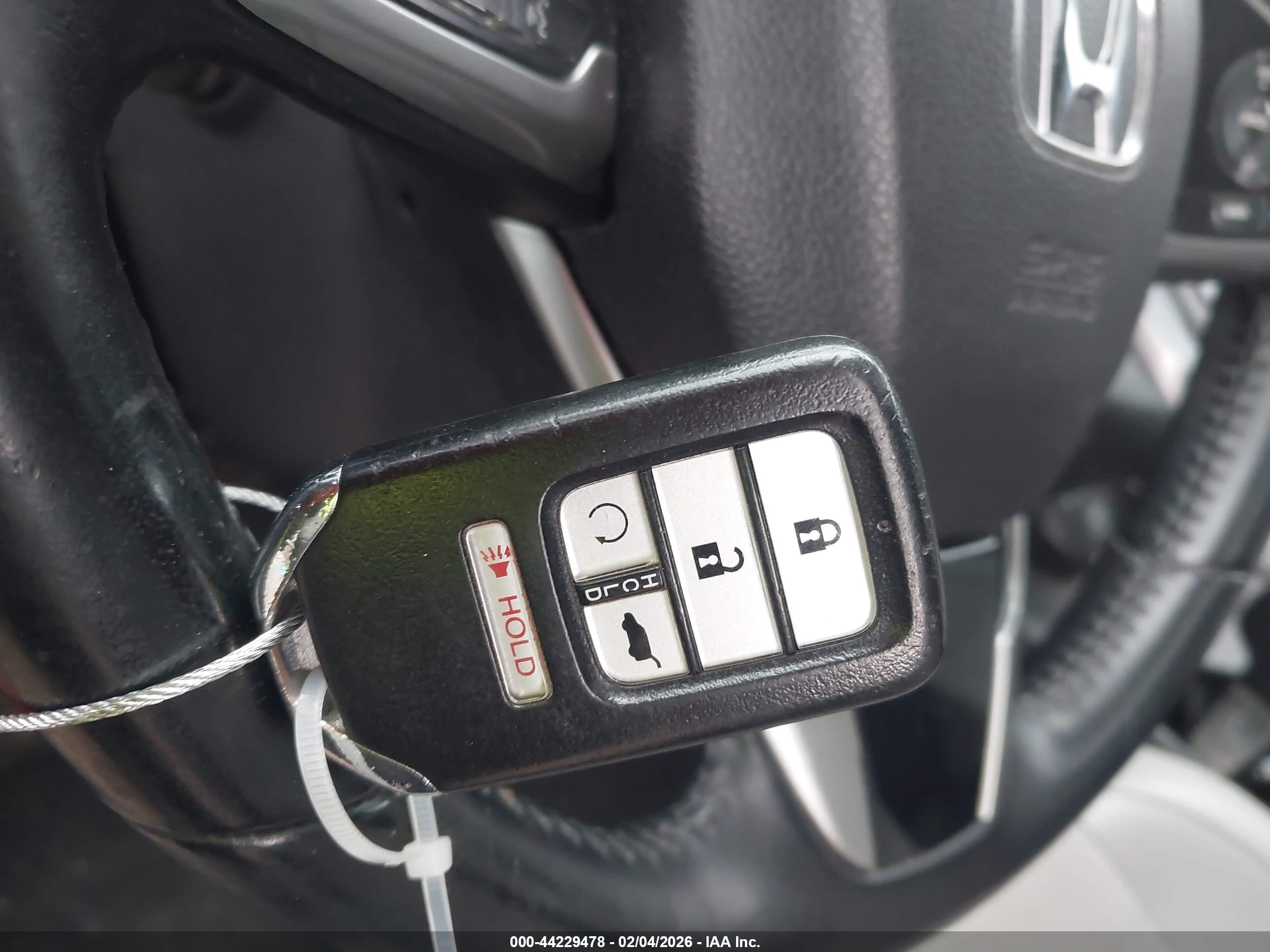 HONDA CR-V image 11