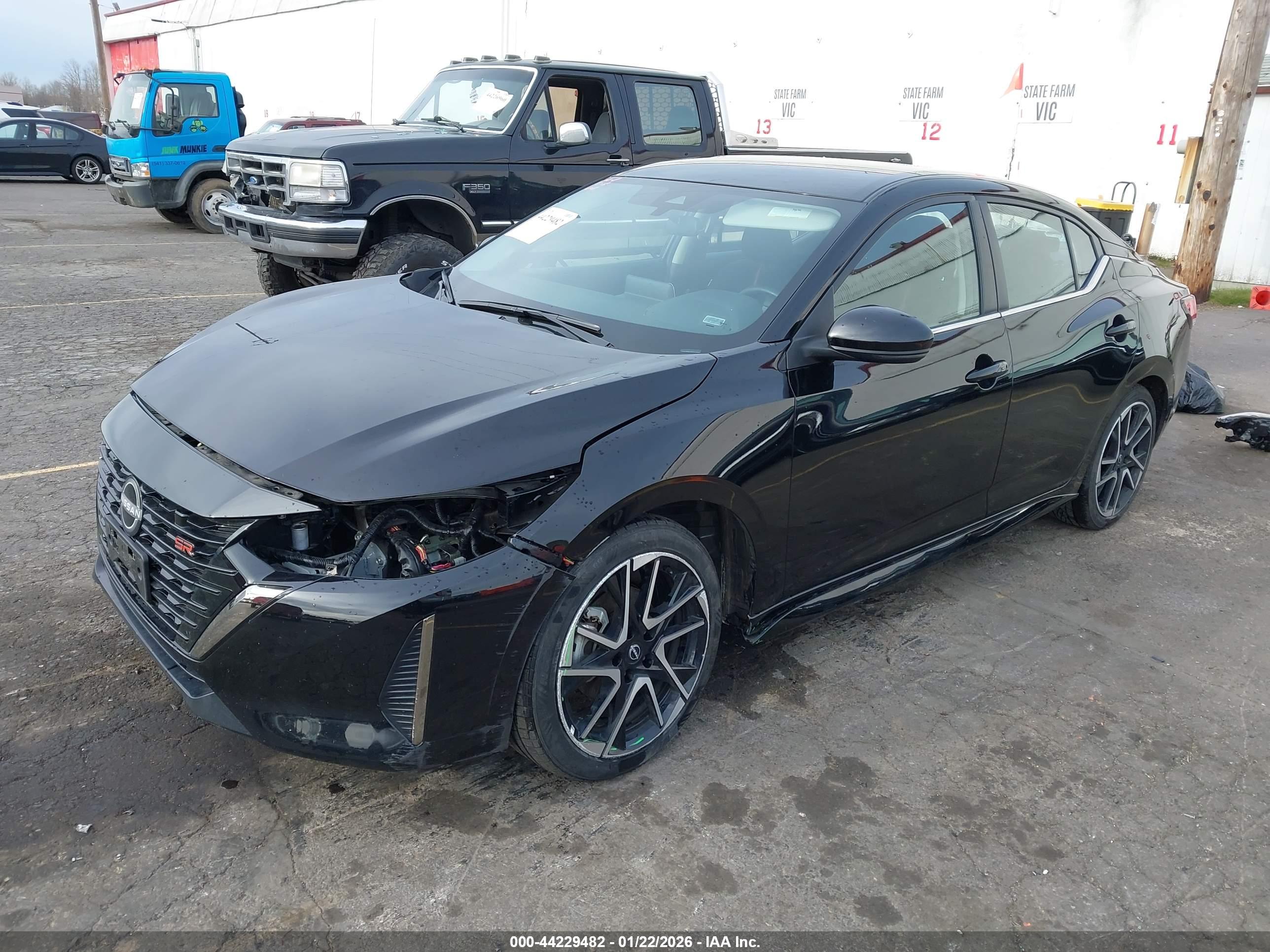NISSAN SENTRA image 2