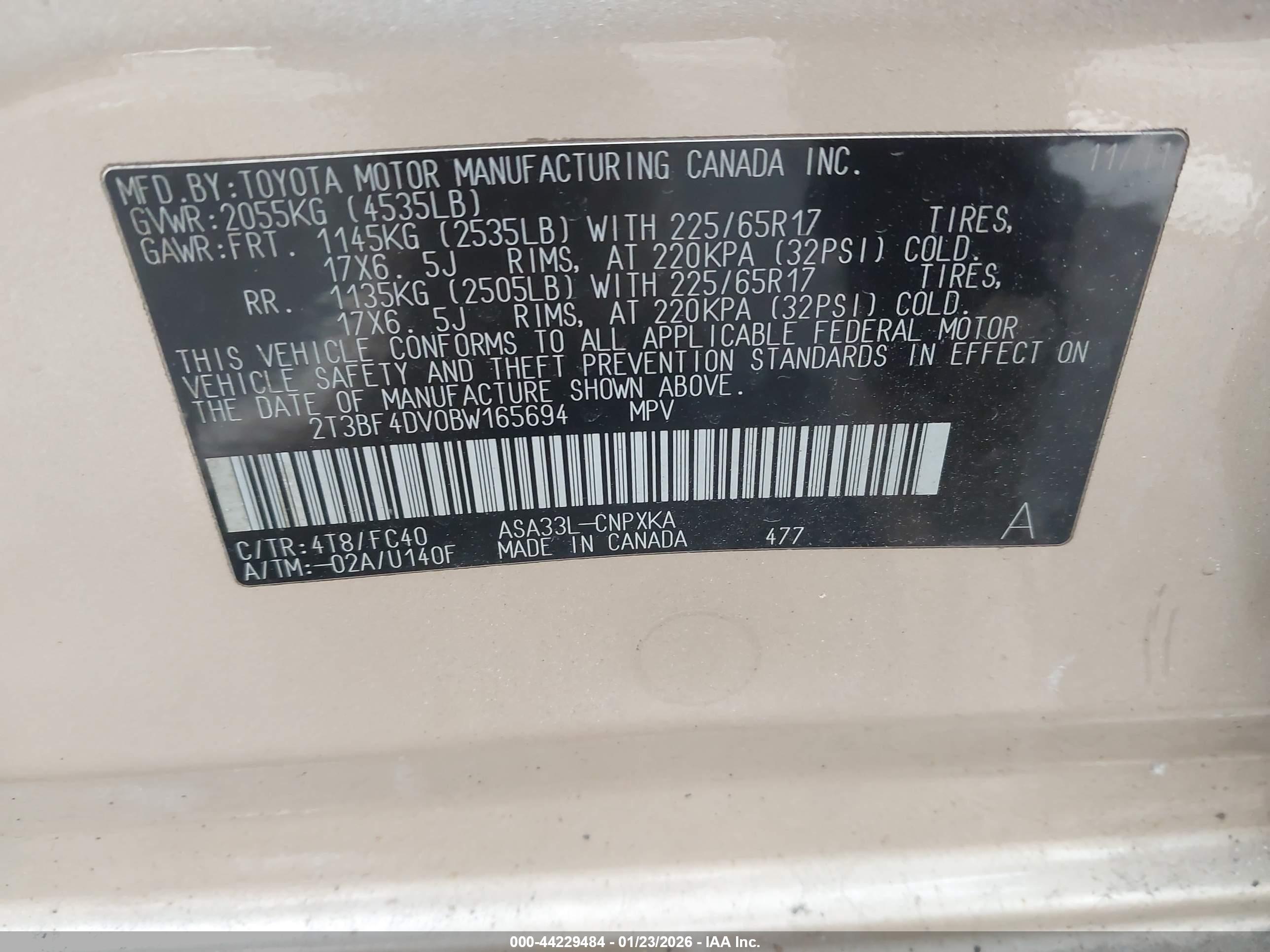 TOYOTA RAV4 image 9