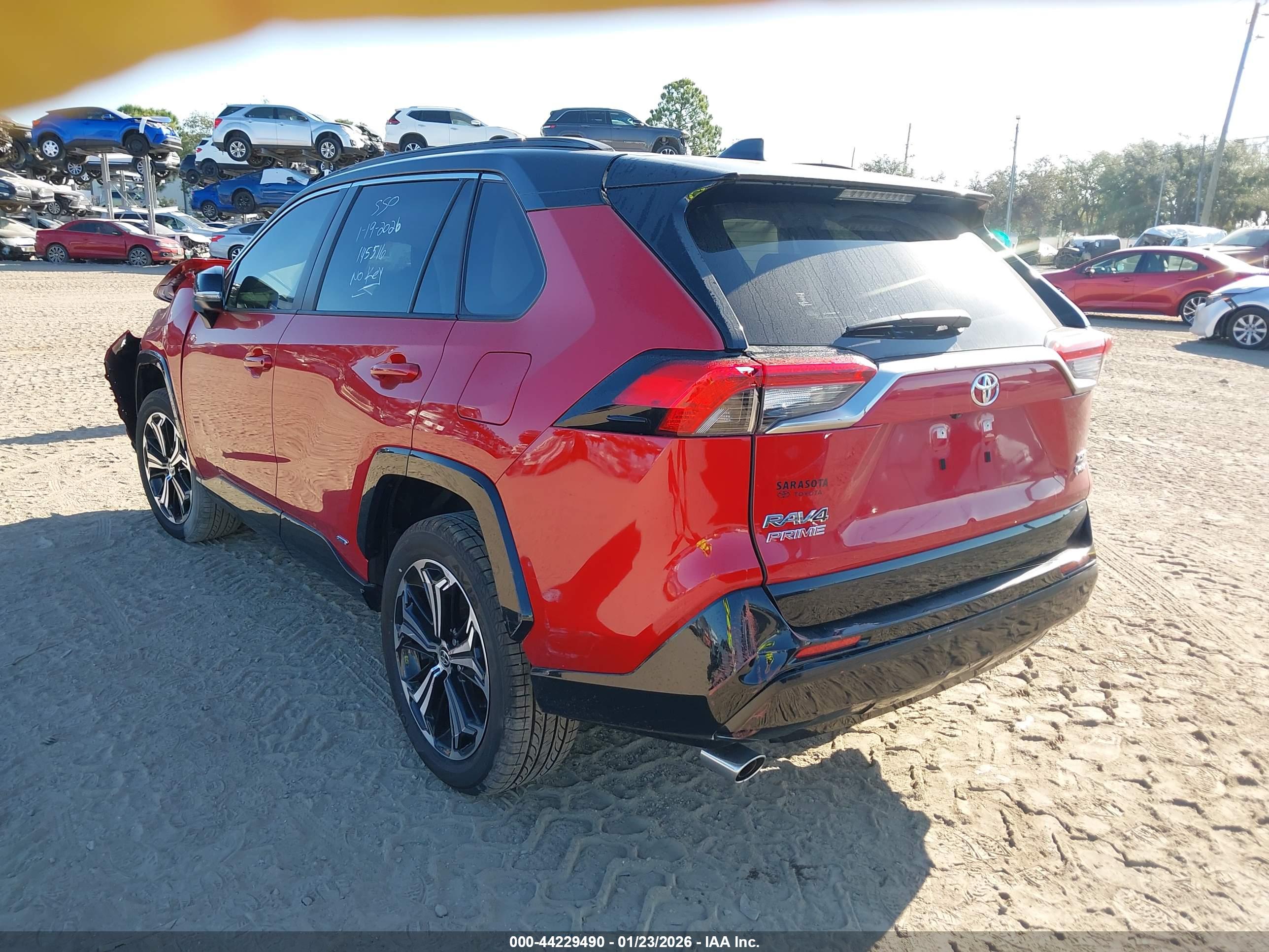TOYOTA RAV4 image 3