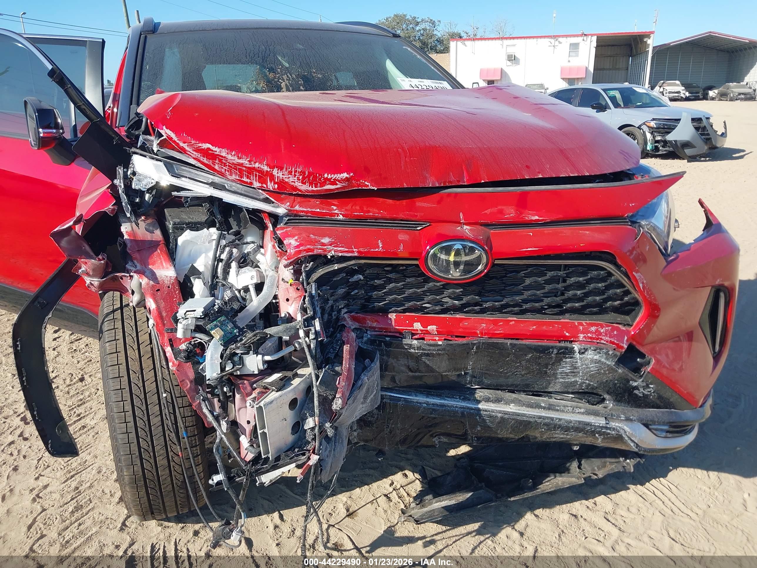 TOYOTA RAV4 image 6