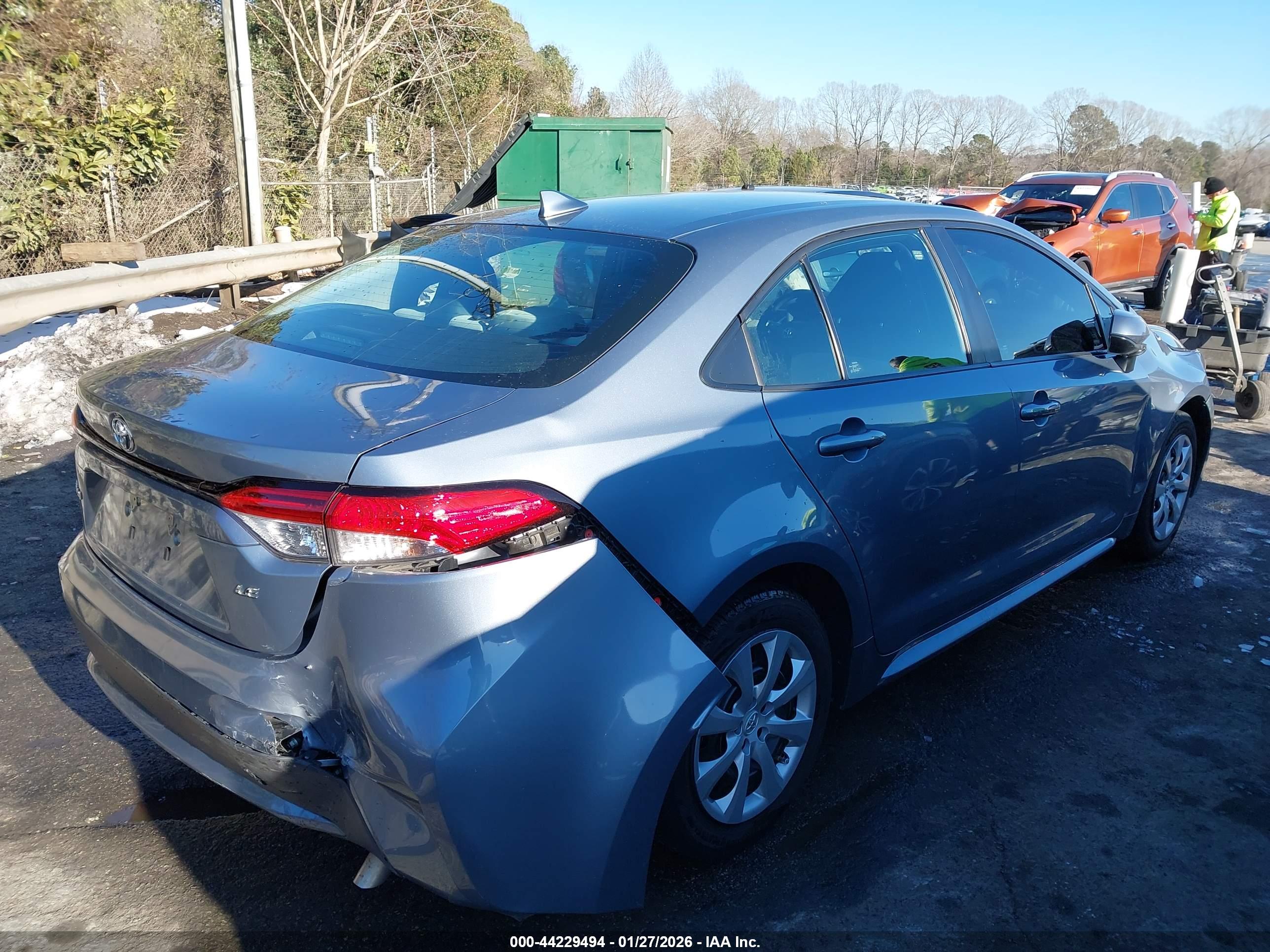 TOYOTA COROLLA image 4