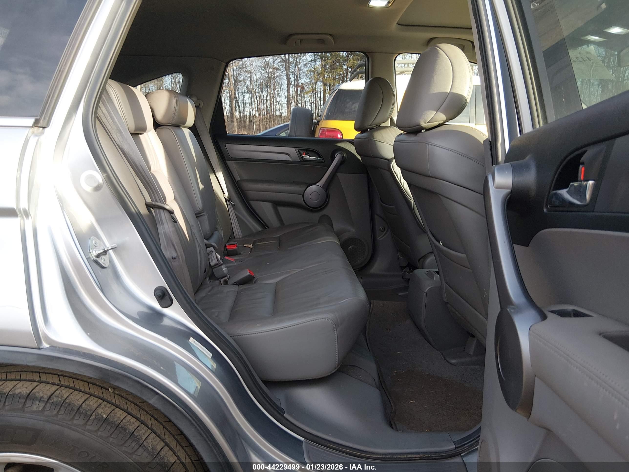 HONDA CR-V image 8