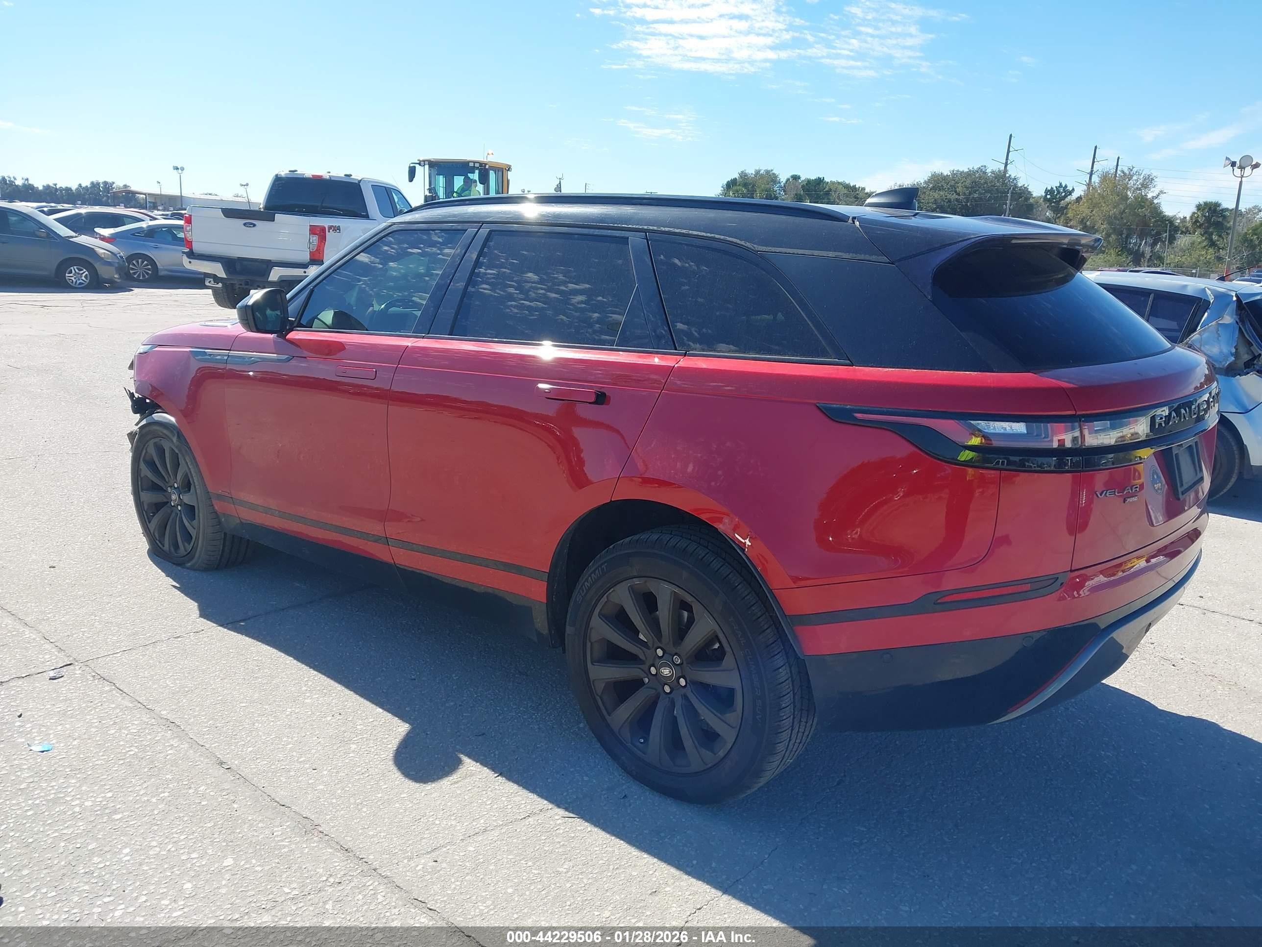 LAND ROVER image 3