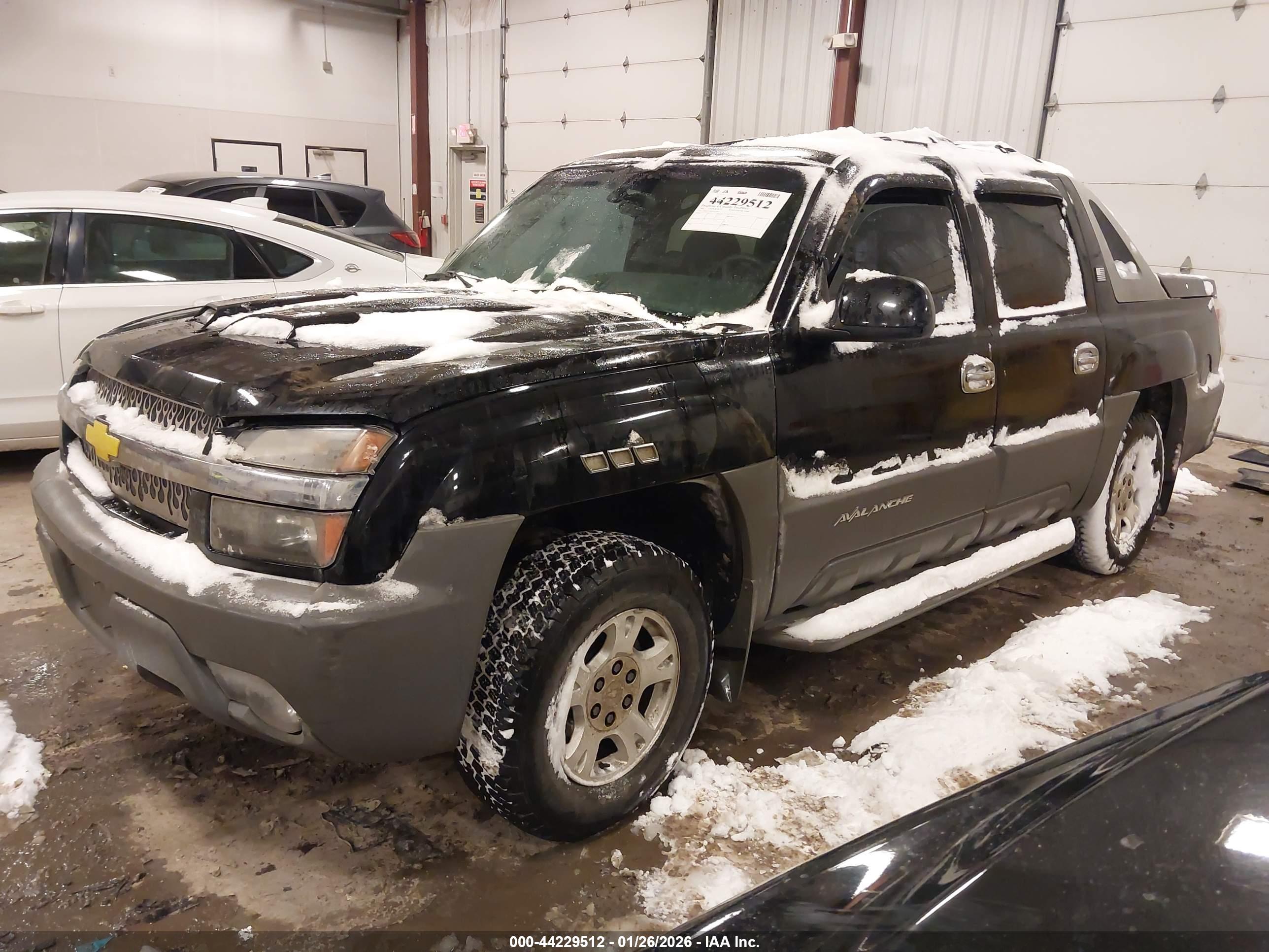 CHEVROLET AVALANCHE image 2