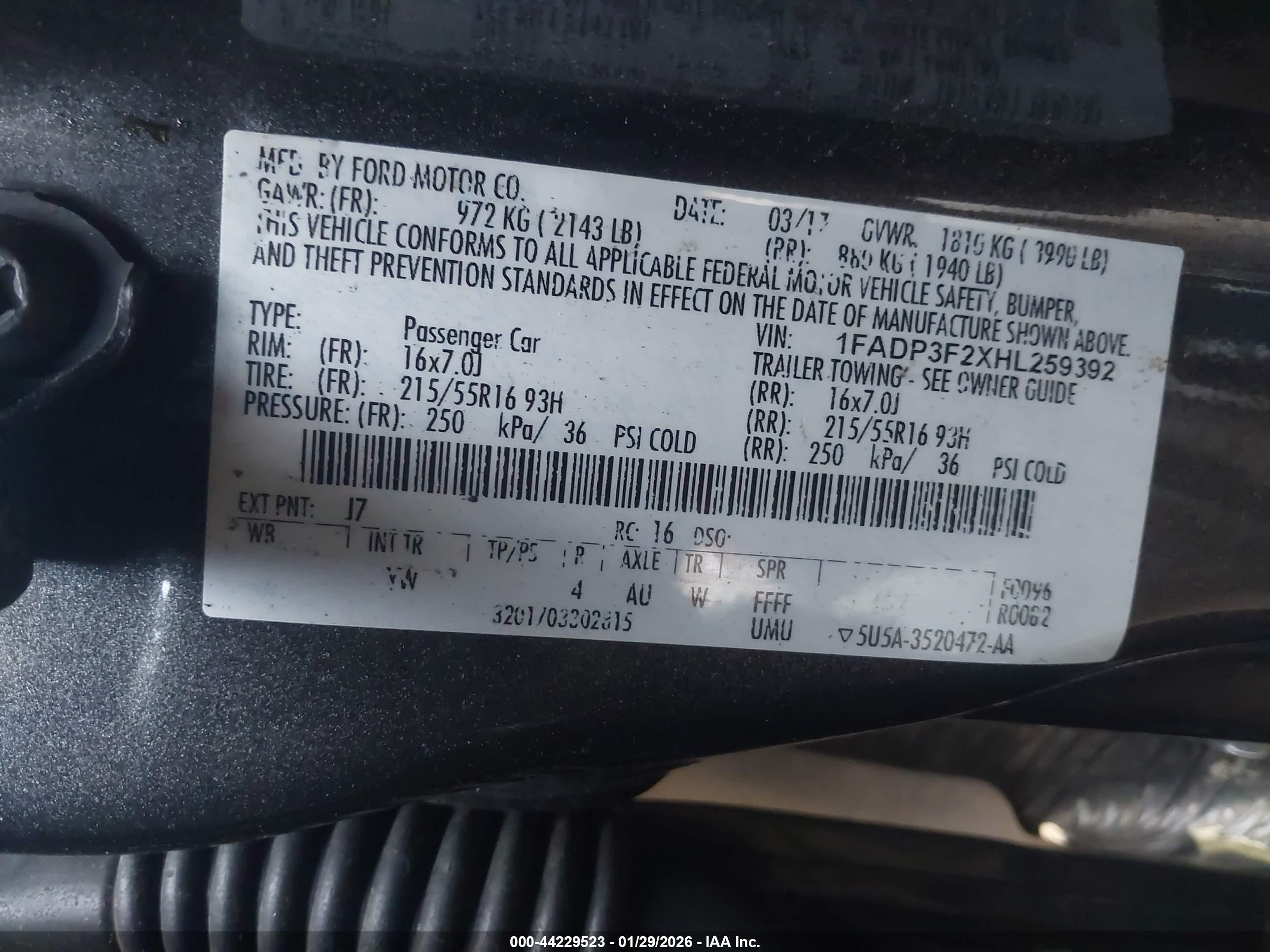 FORD FOCUS image 9