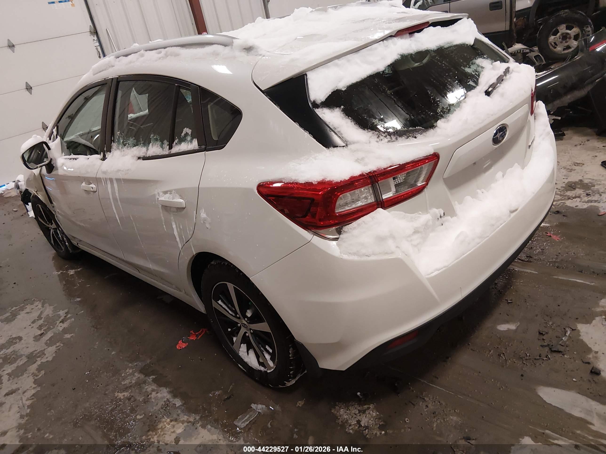 SUBARU IMPREZA image 3