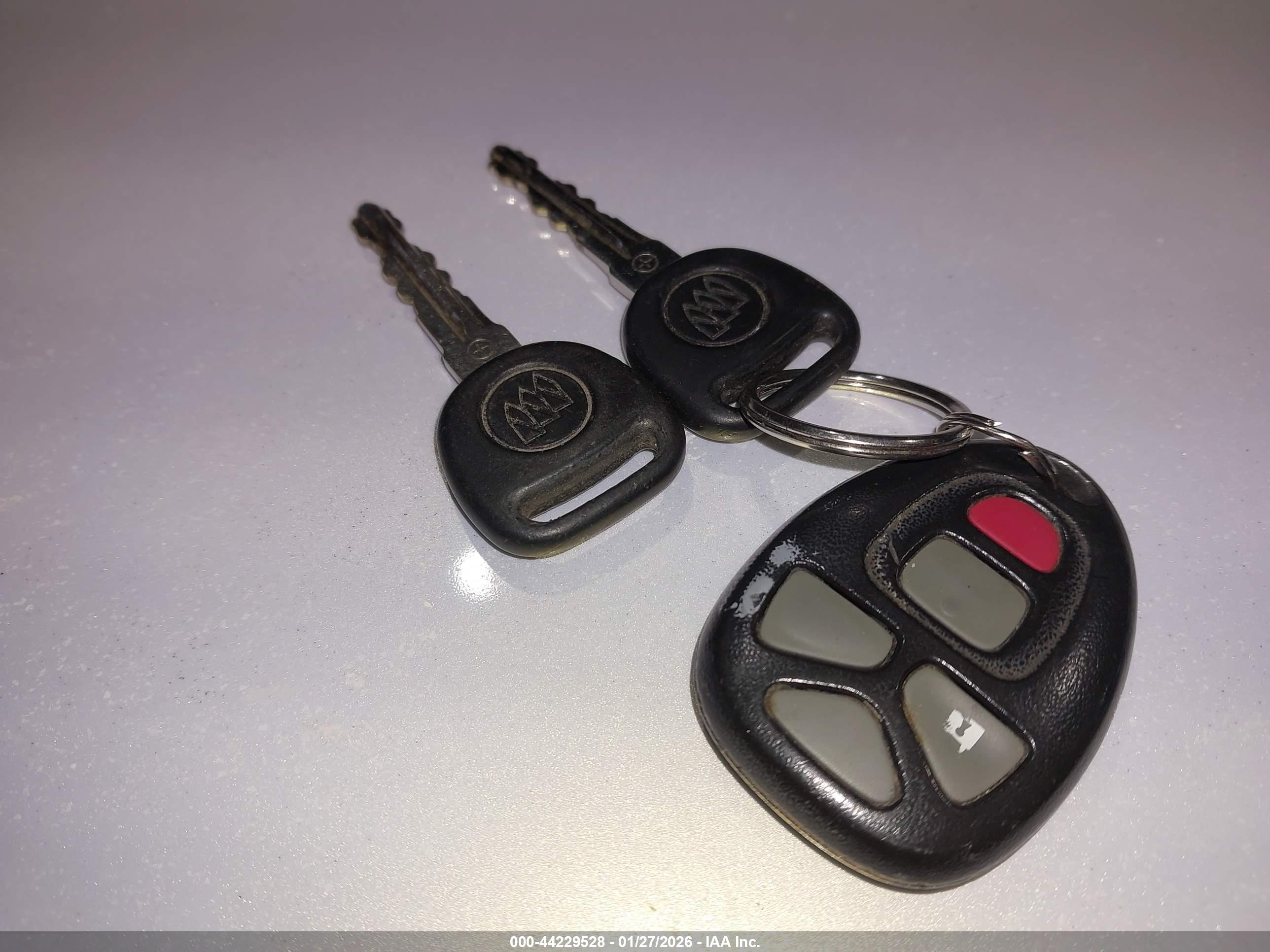 BUICK LUCERNE image 11