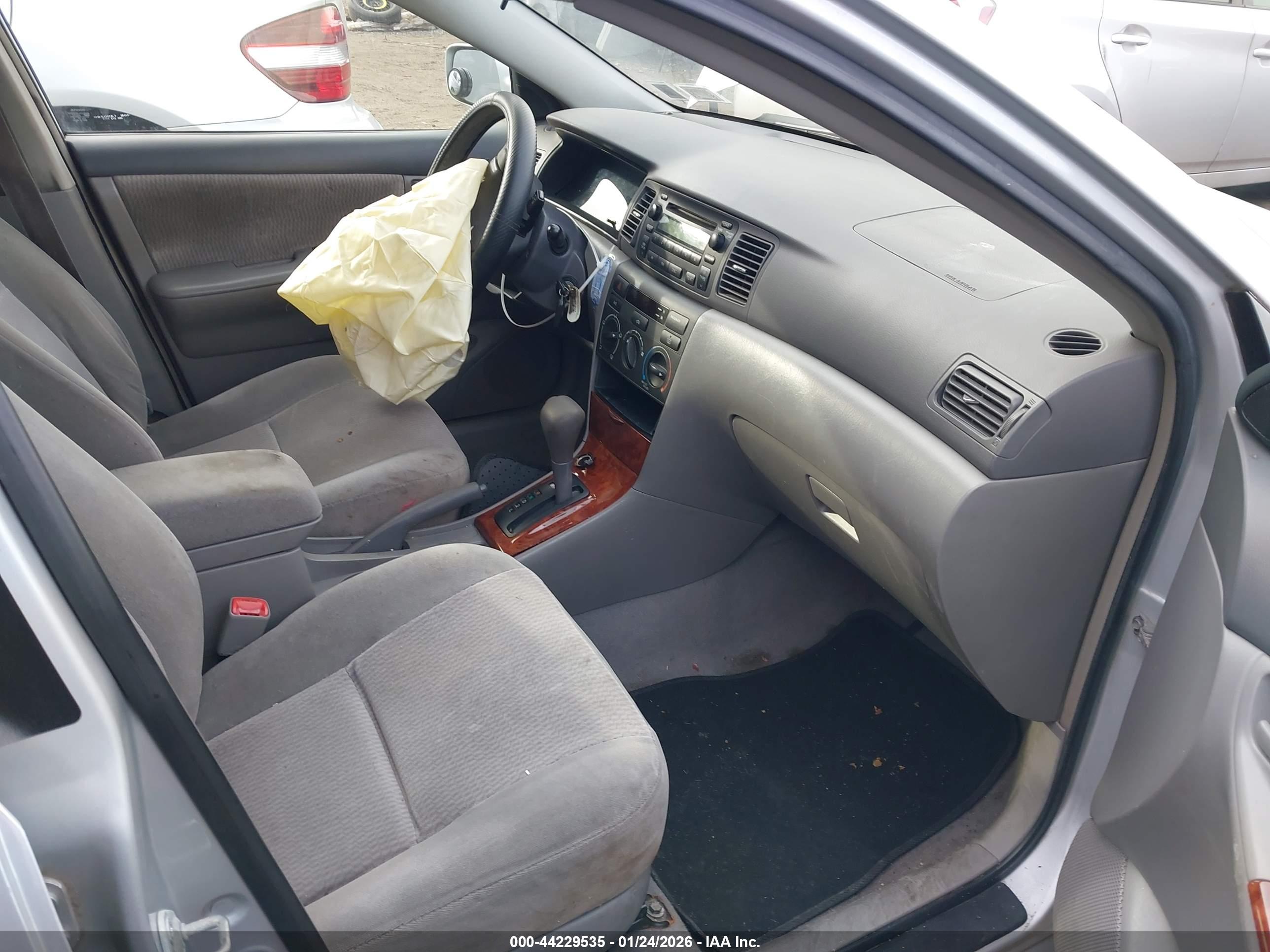 TOYOTA COROLLA image 5
