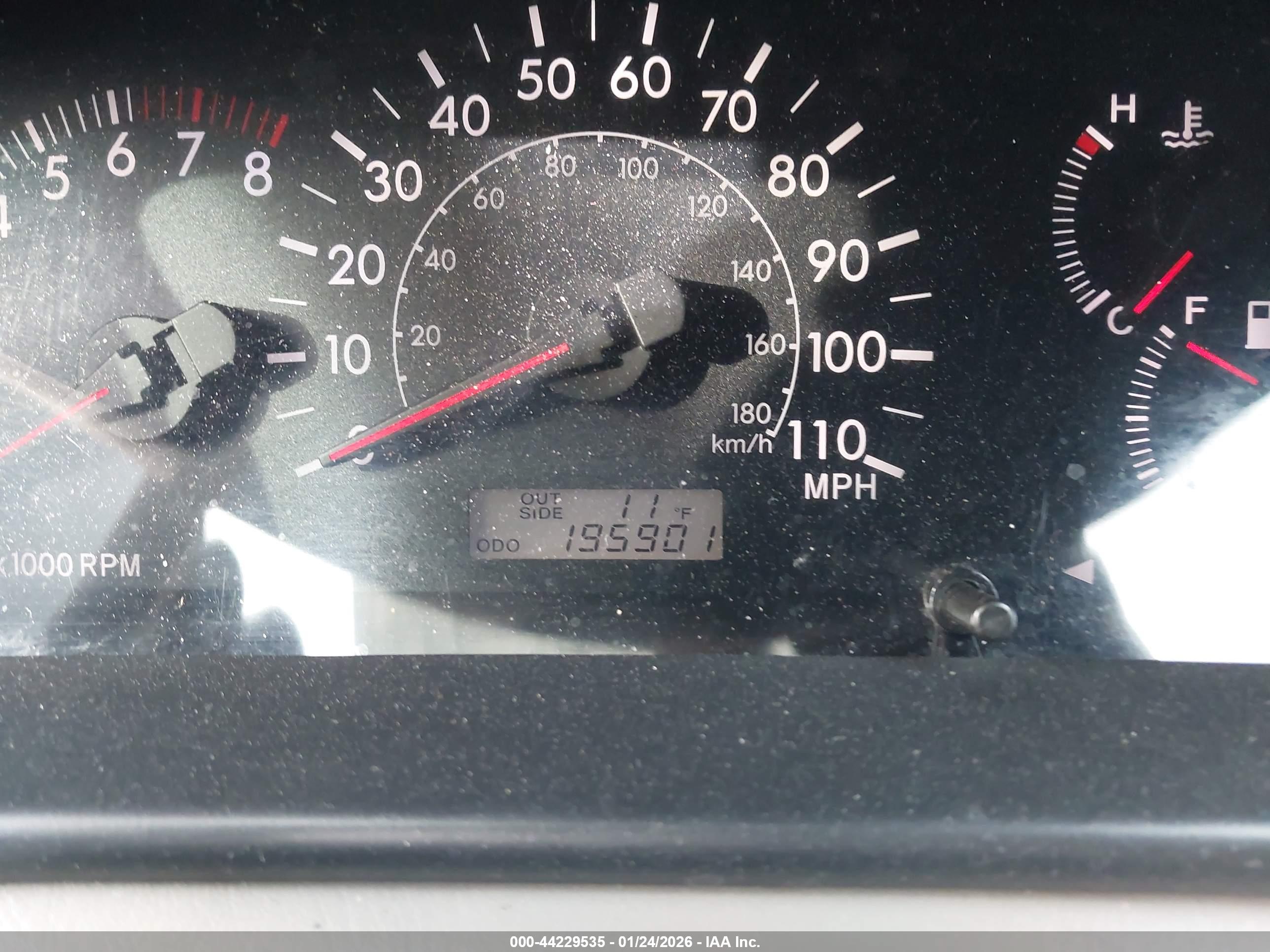 TOYOTA COROLLA image 7
