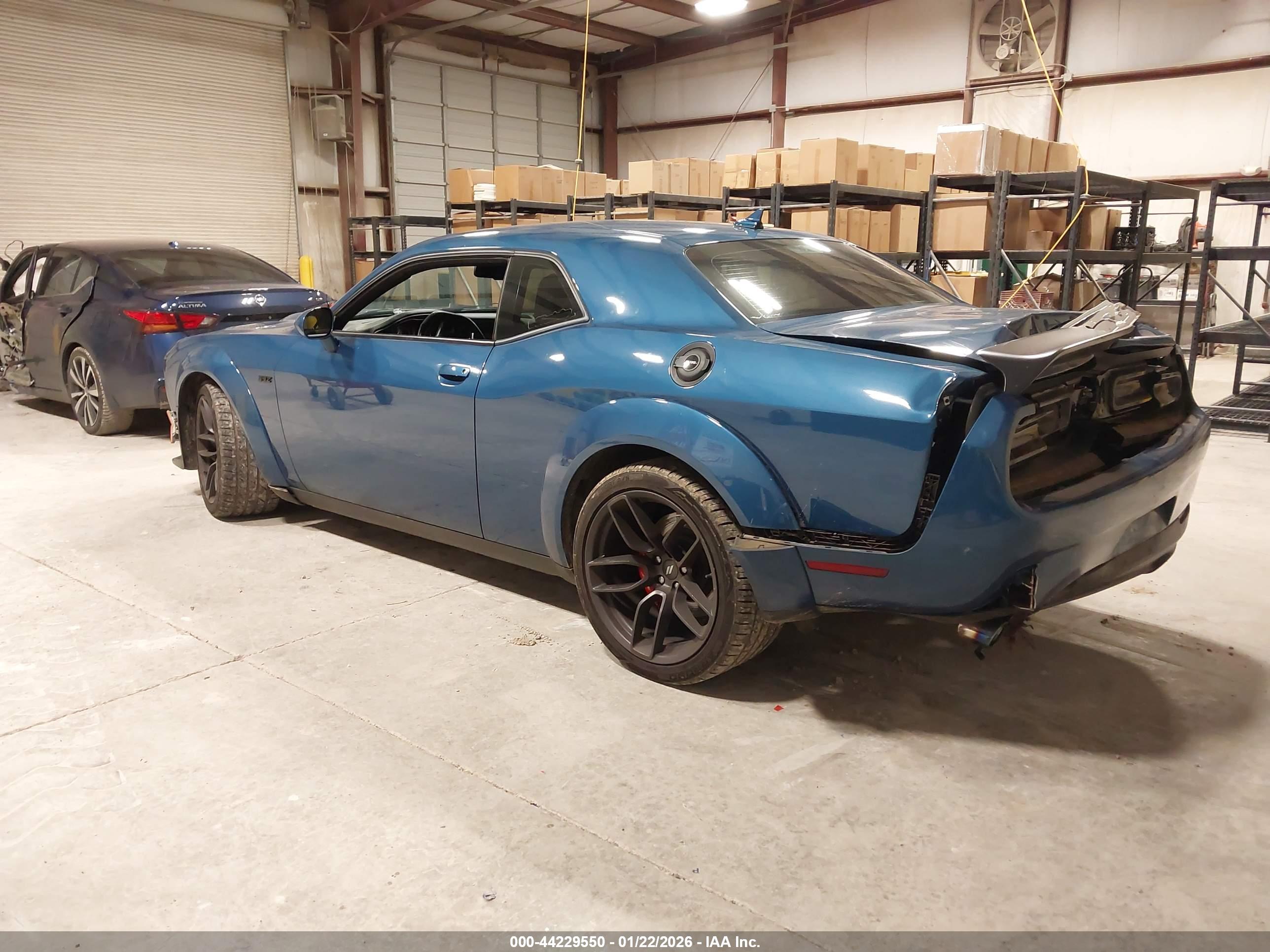 DODGE CHALLENGER image 3