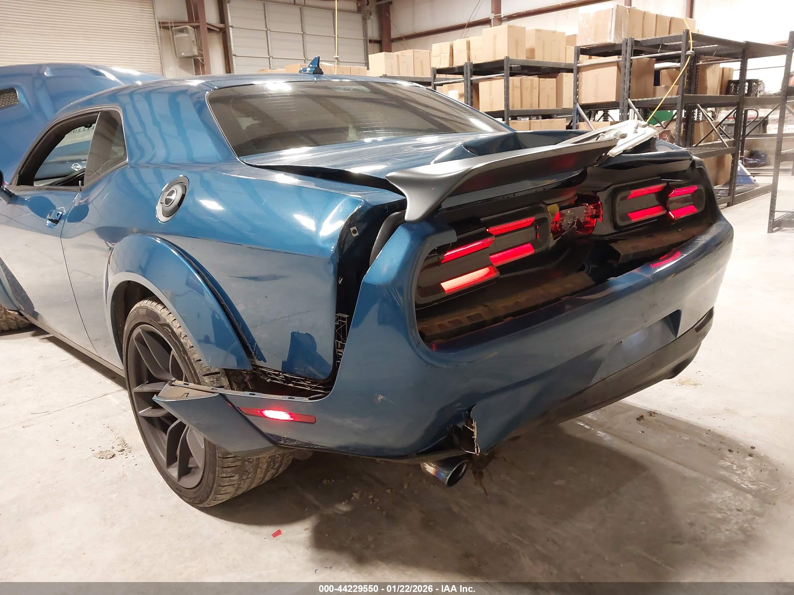 DODGE CHALLENGER image 6