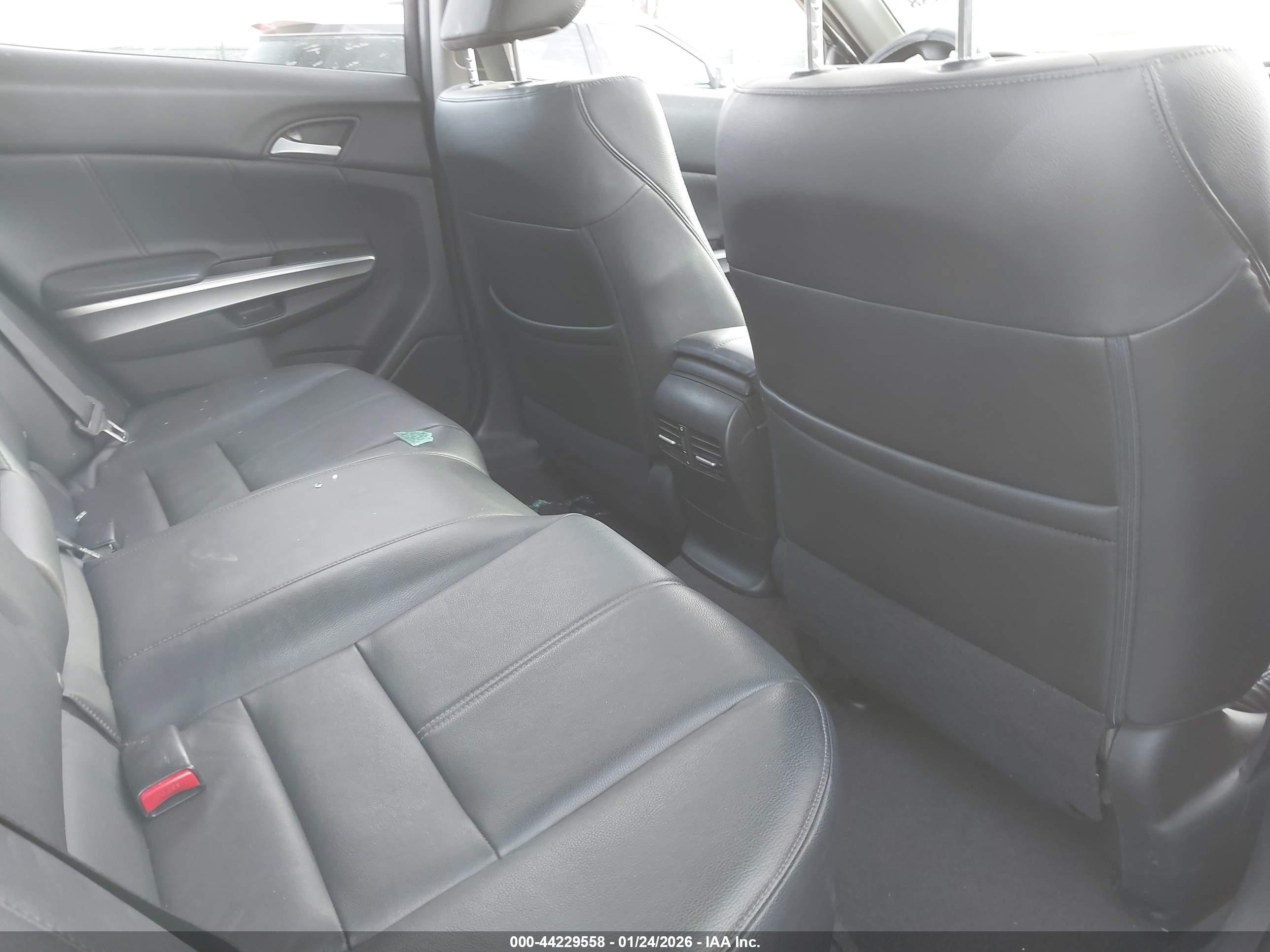 HONDA CROSSTOUR image 8