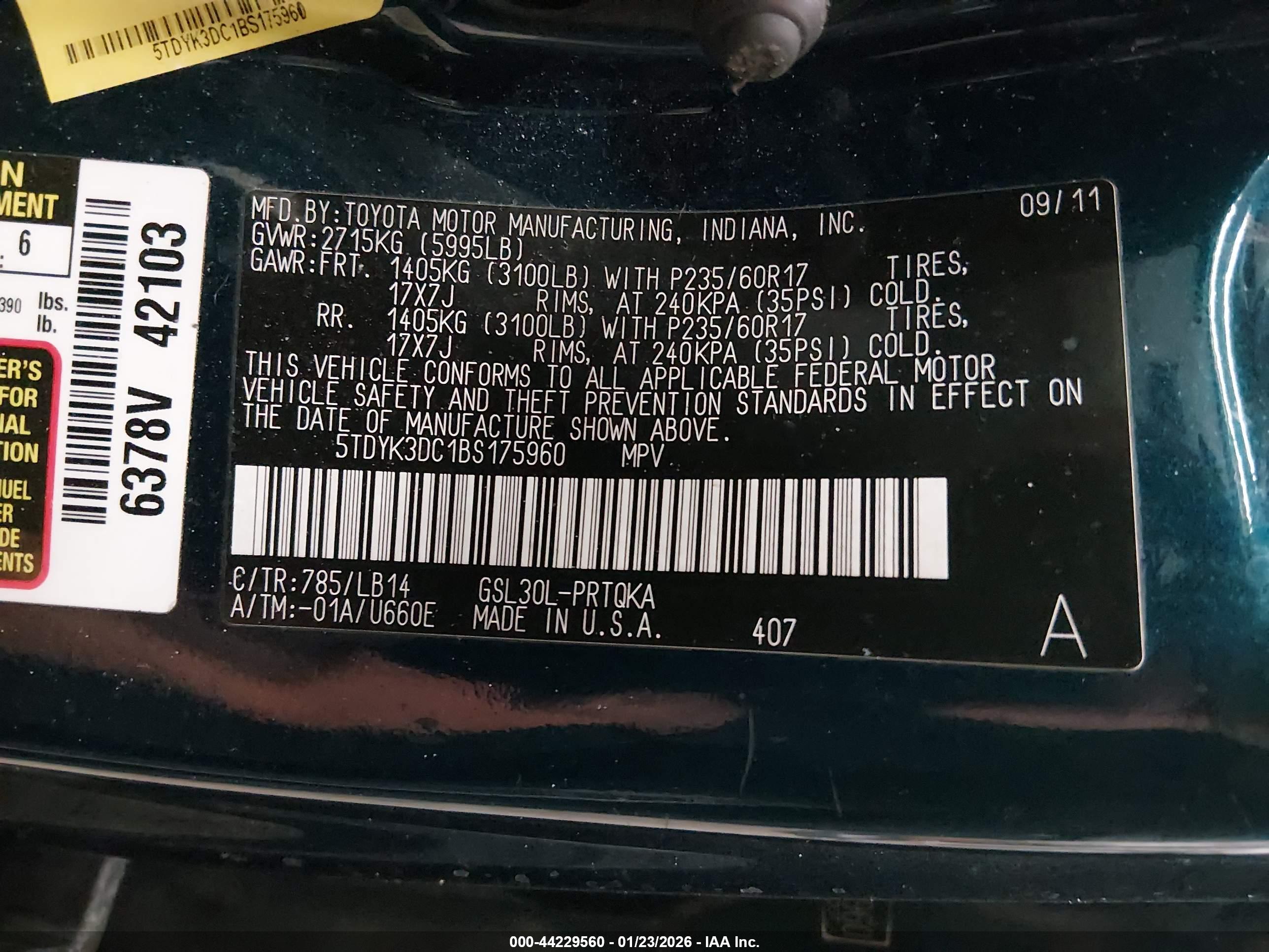 TOYOTA SIENNA image 9