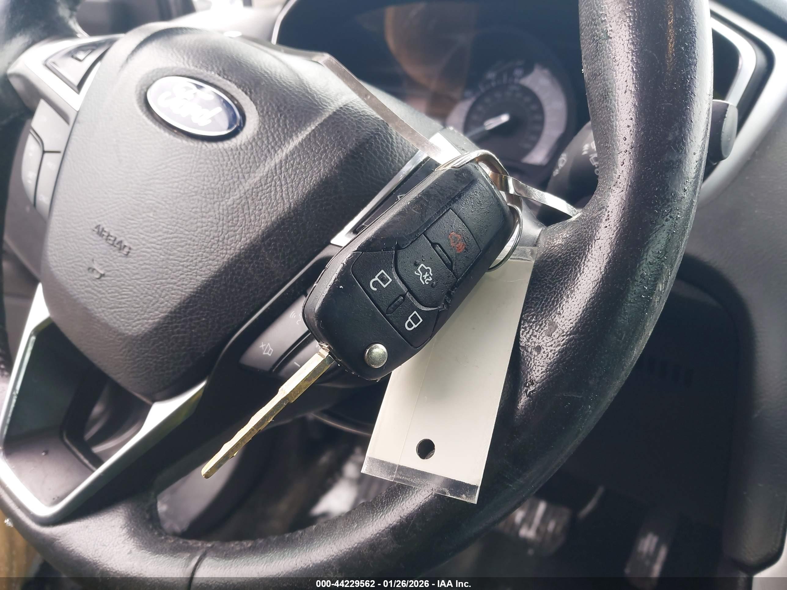 FORD FUSION image 11