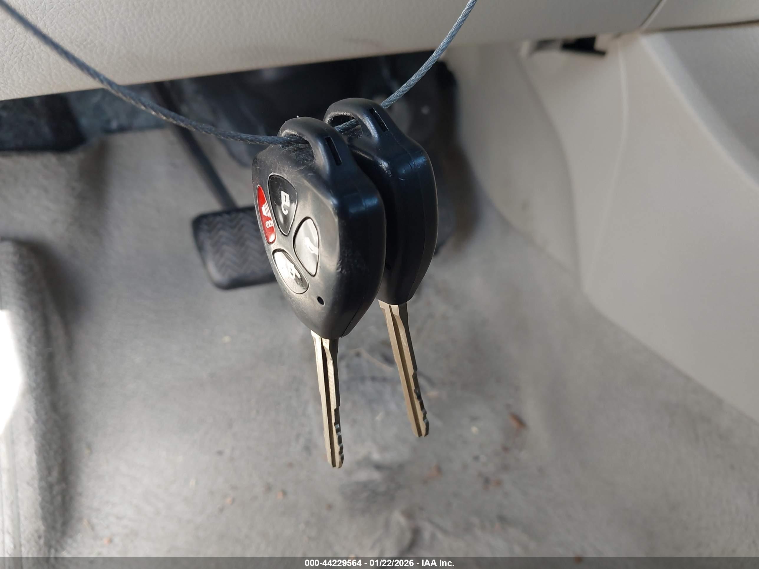 TOYOTA COROLLA image 11