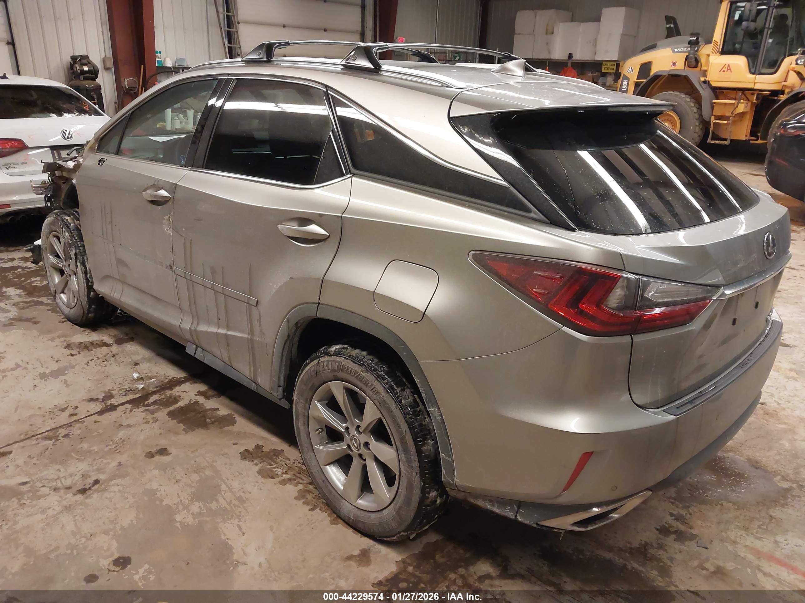 LEXUS RX image 3