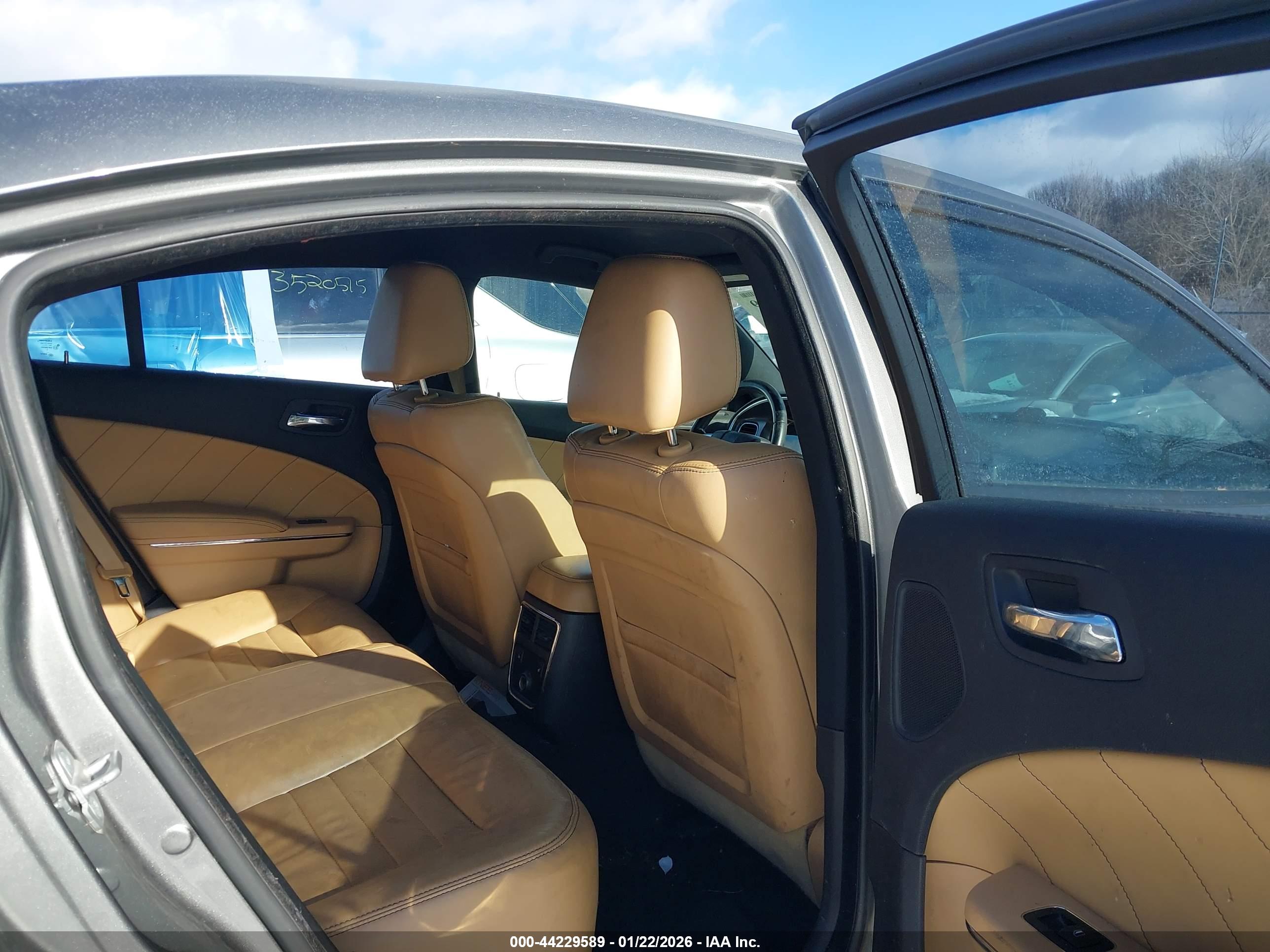 DODGE CHARGER image 8