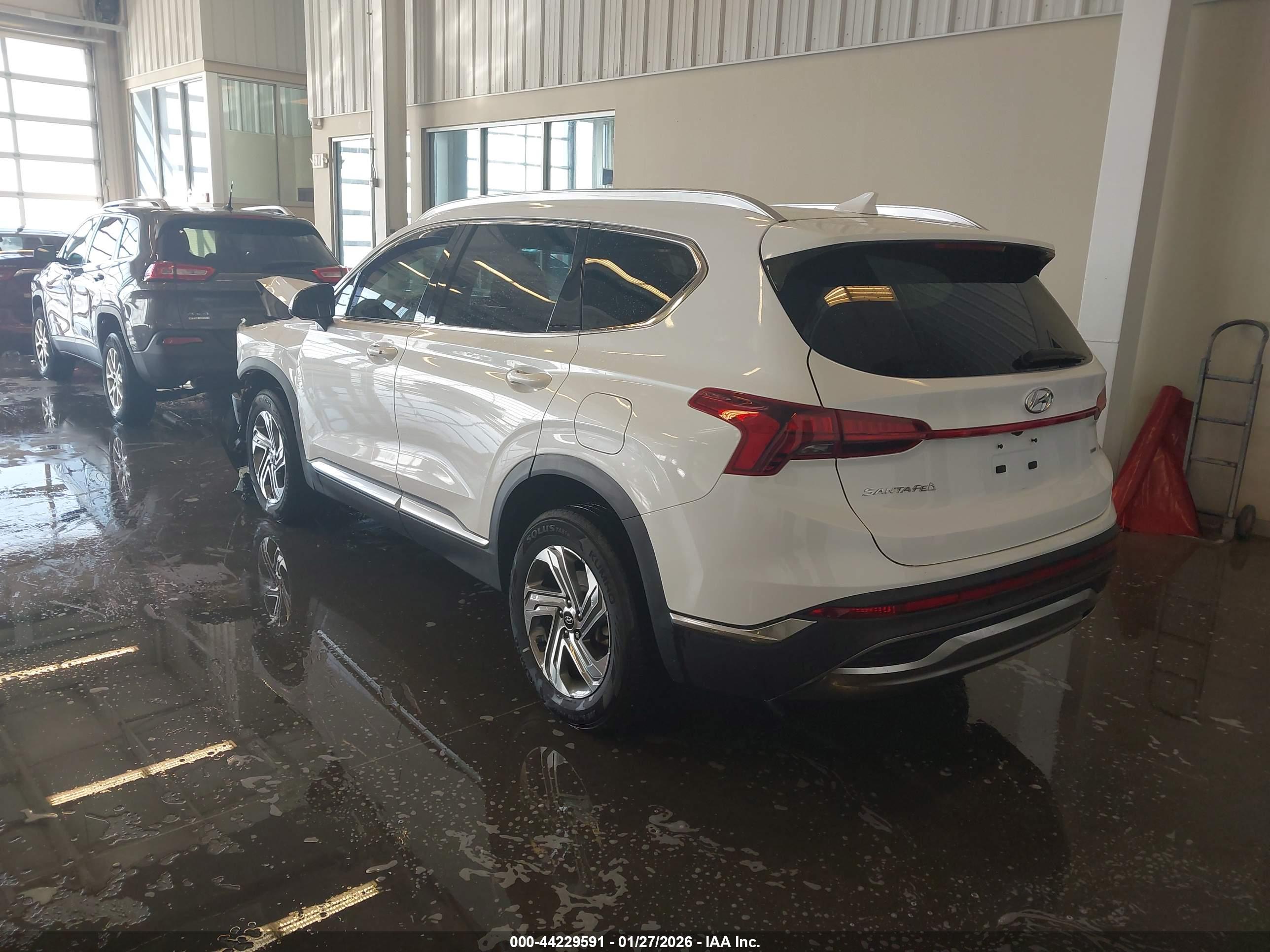 HYUNDAI SANTA image 3