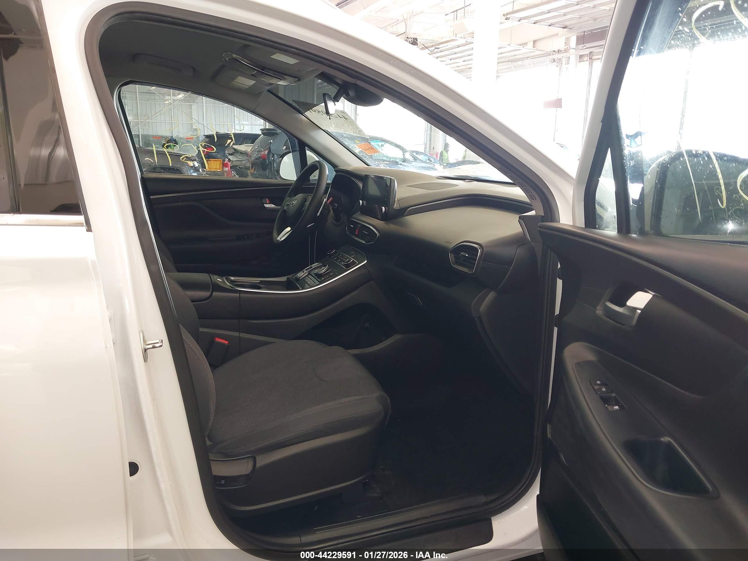 HYUNDAI SANTA image 5