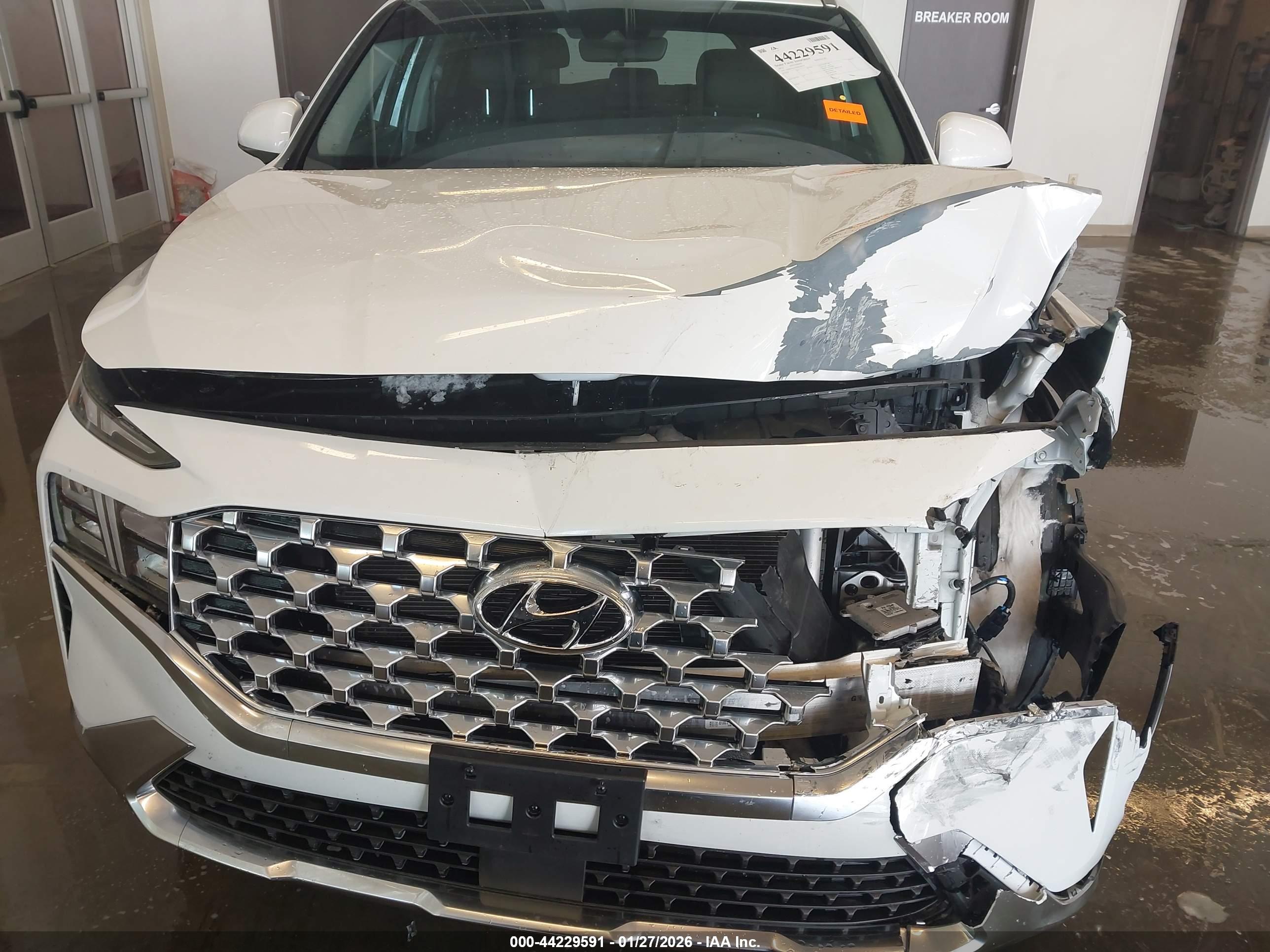 HYUNDAI SANTA image 6